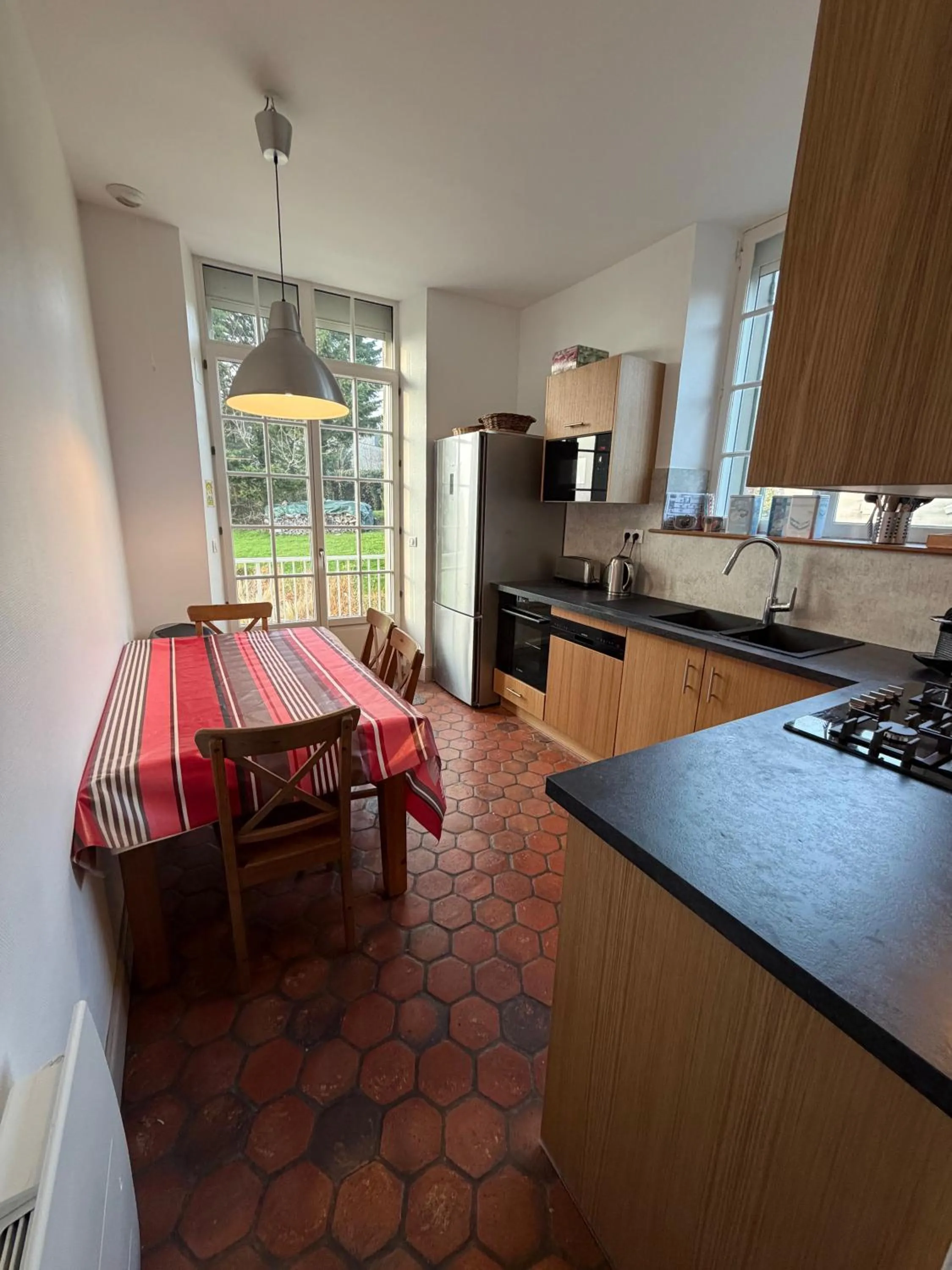 Kitchen or kitchenette in The Old Fenwick House