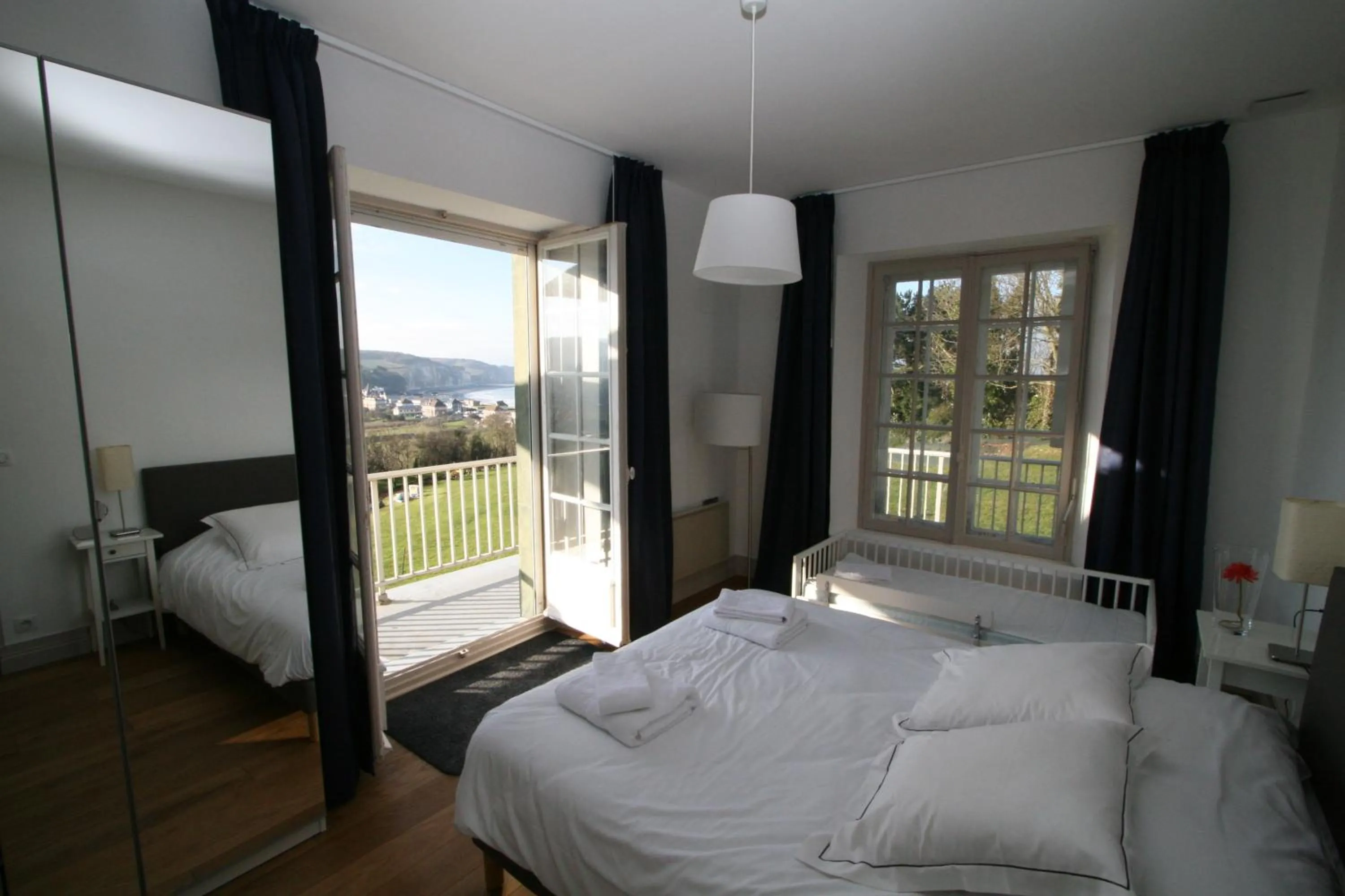 Balcony/Terrace, Bed in The Old Fenwick House