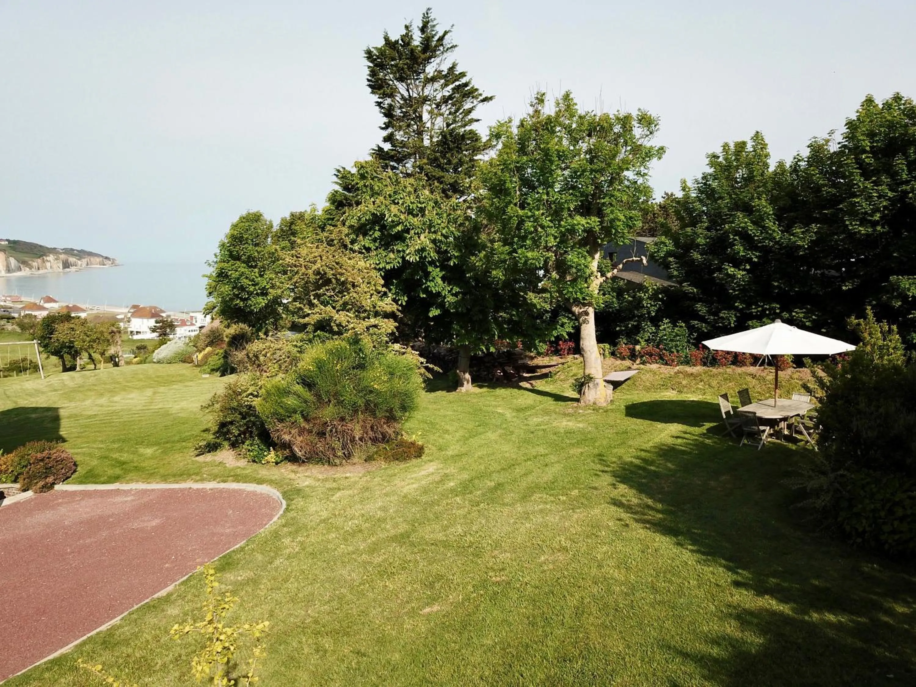 Garden in The Old Fenwick House