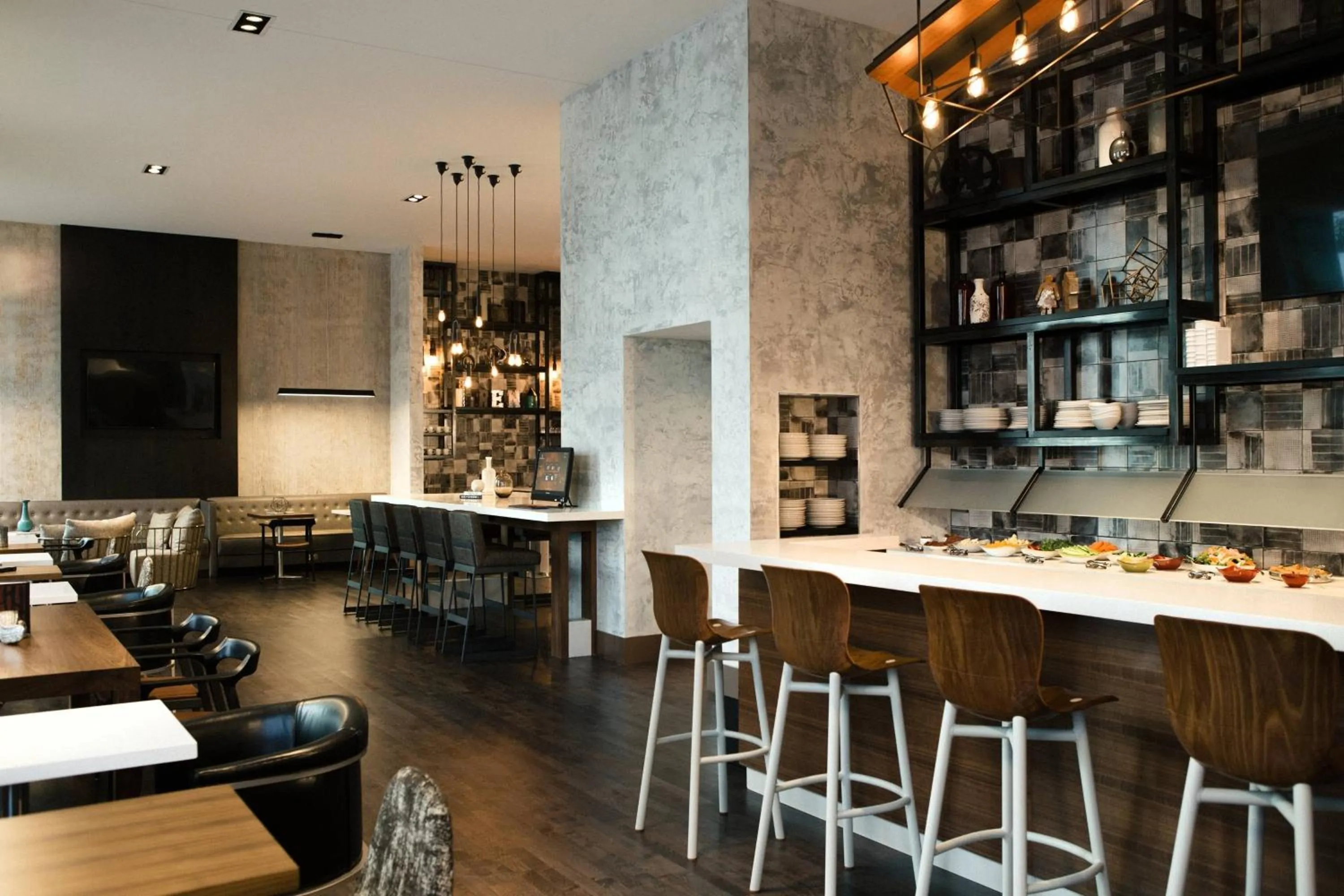 Lounge or bar in Renaissance Chicago Downtown Hotel