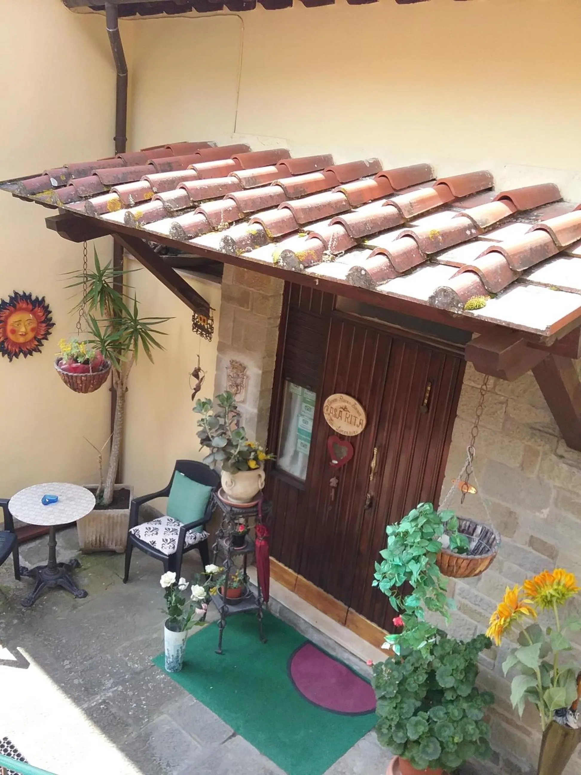 Facade/entrance in Casa Kita