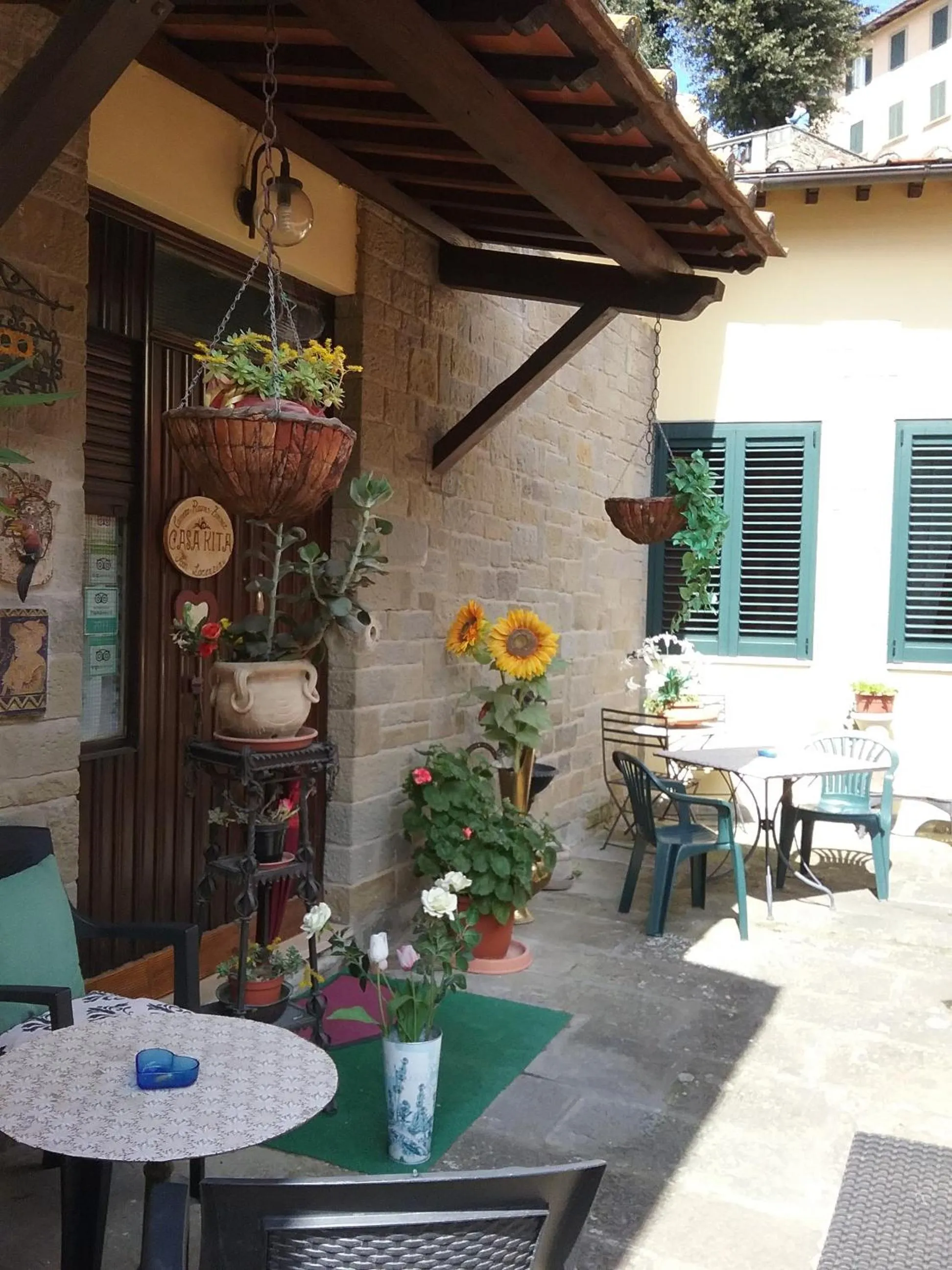 Facade/entrance in Casa Kita