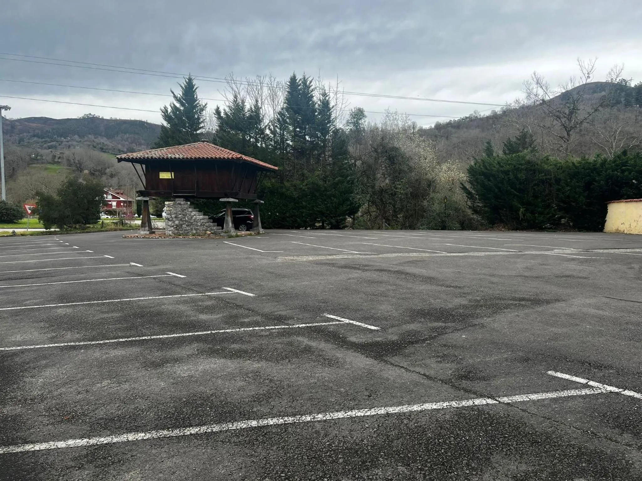 Parking in Hotel El Bricial