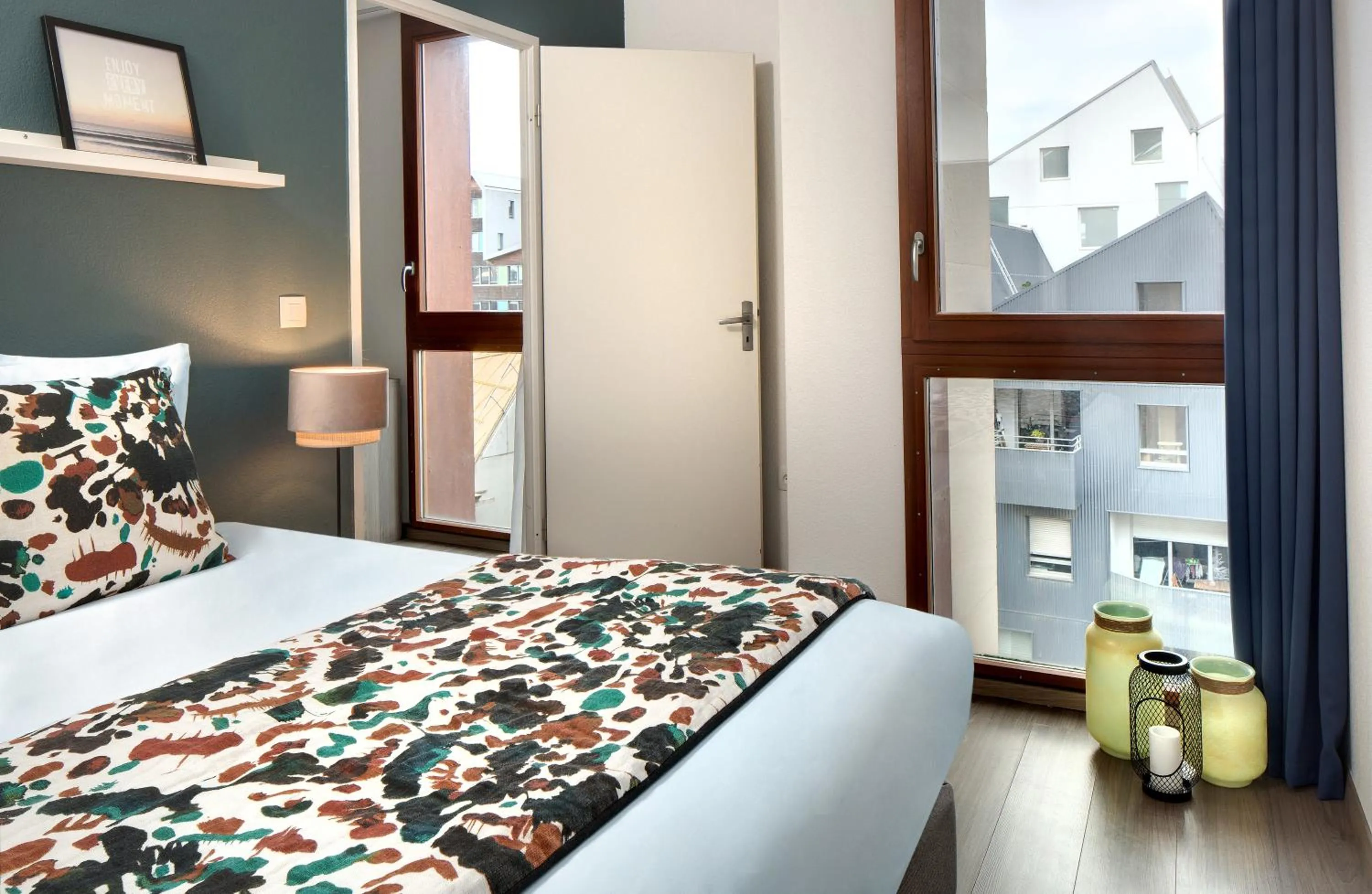 Bedroom, Bed in Ténéo Apparthôtel Bordeaux Maritime - Cité du vin