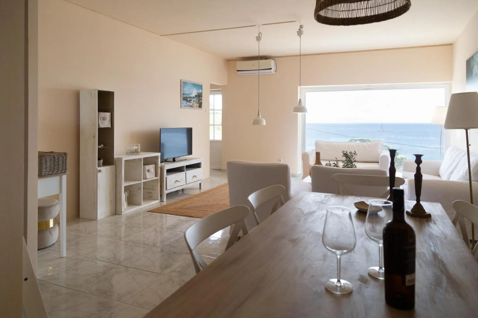 TV and multimedia in Poseidon Apartments and Villas by the Sea