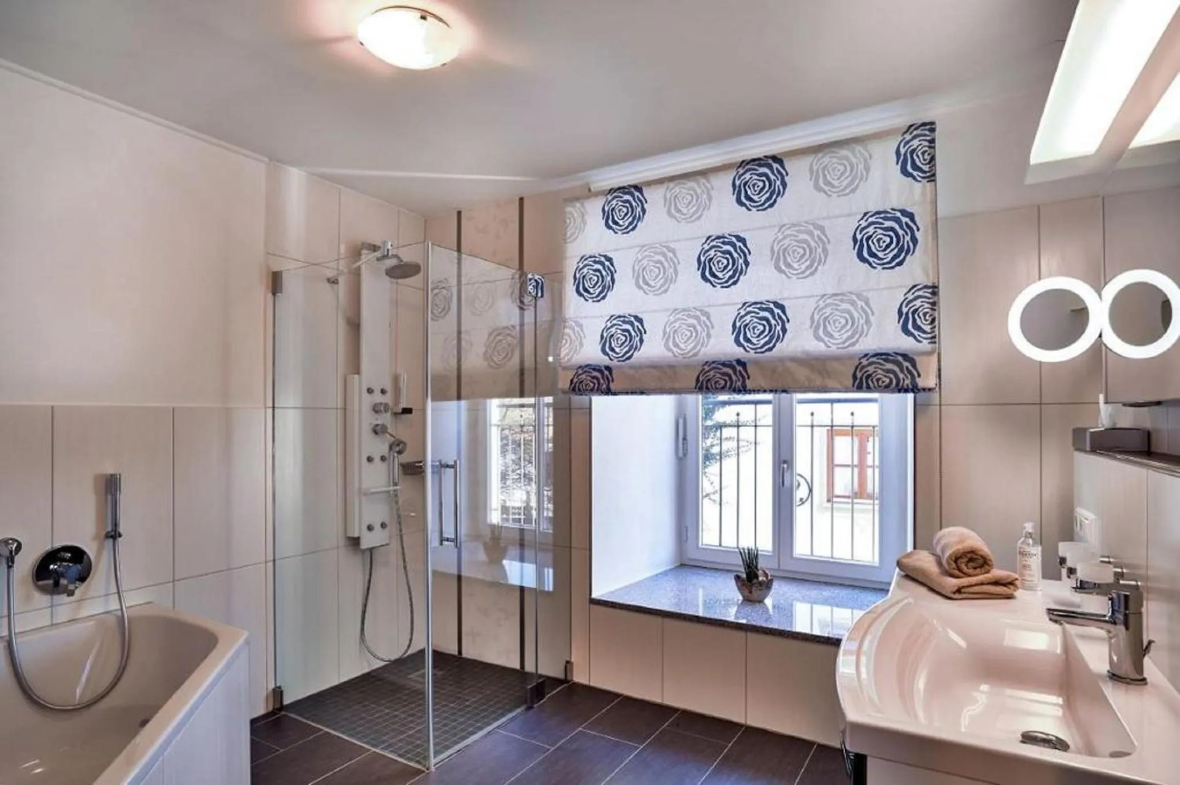 Shower in Landgasthof Kammbräu