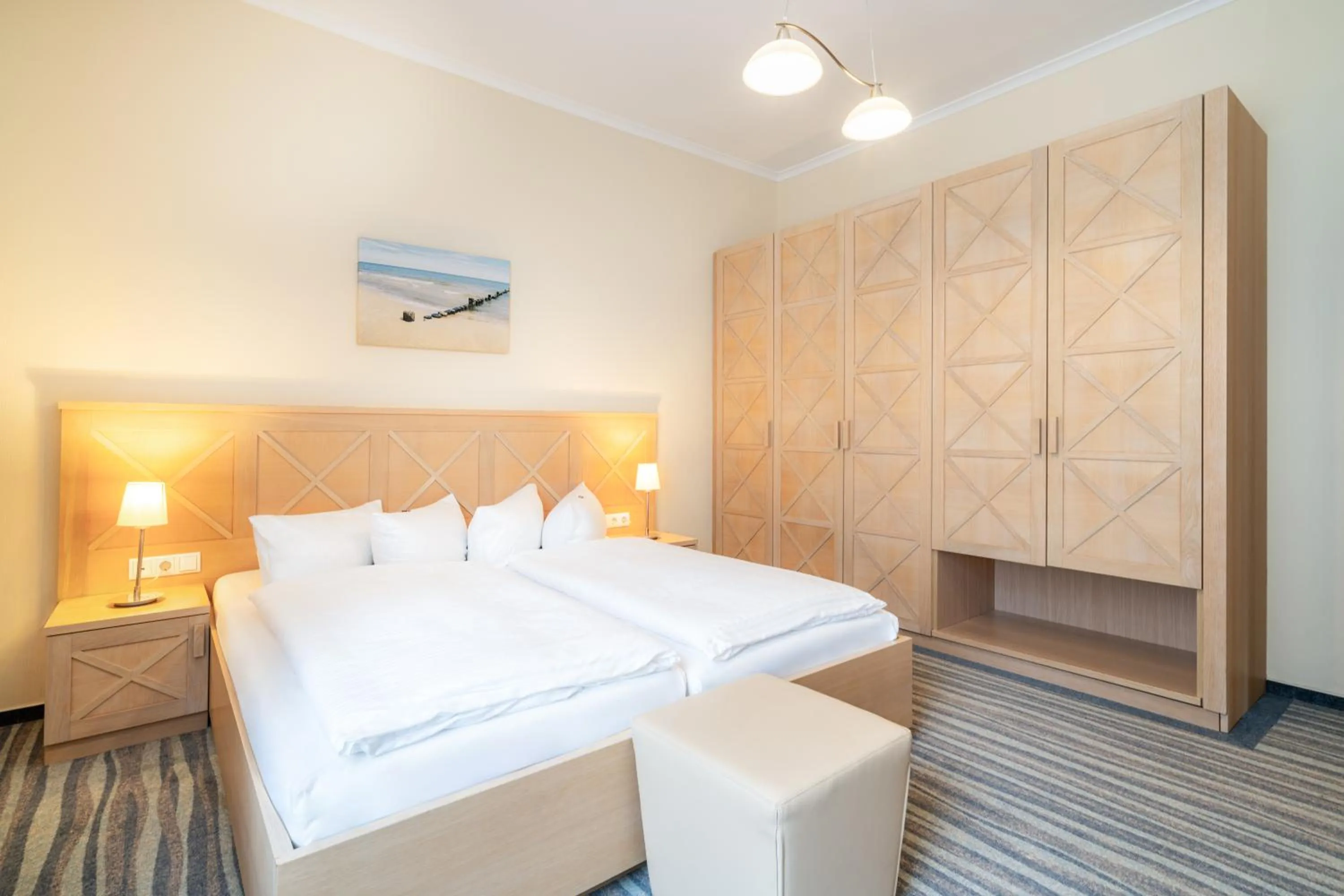 Bed in Strandhotel Seerose