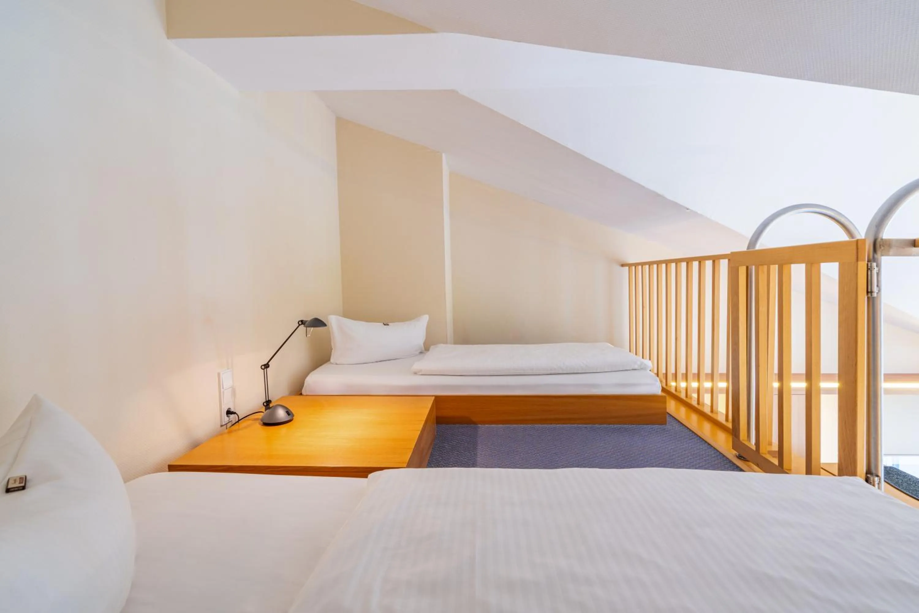 Bed in Strandhotel Seerose