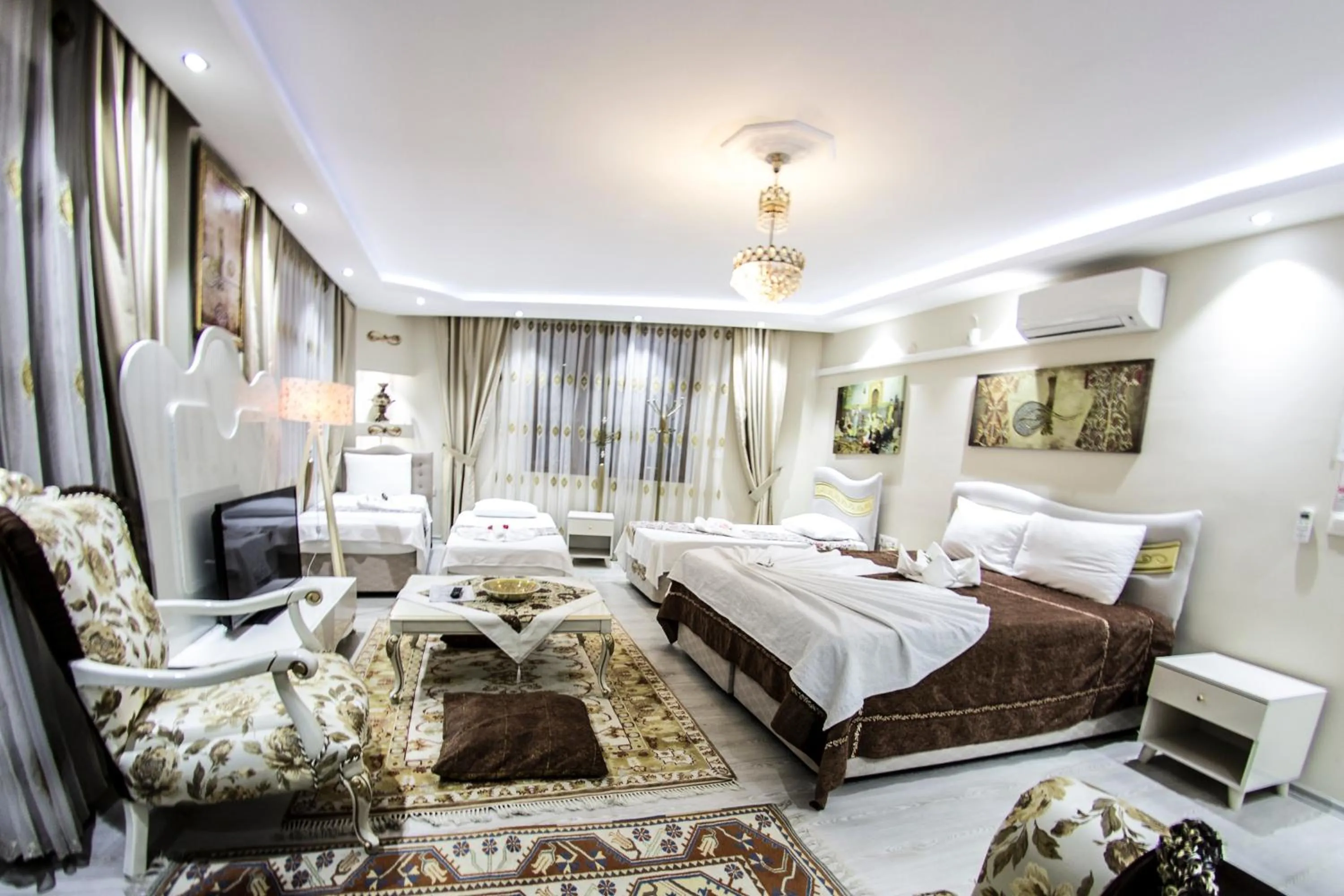 Coffee/tea facilities in Ephesus Palace