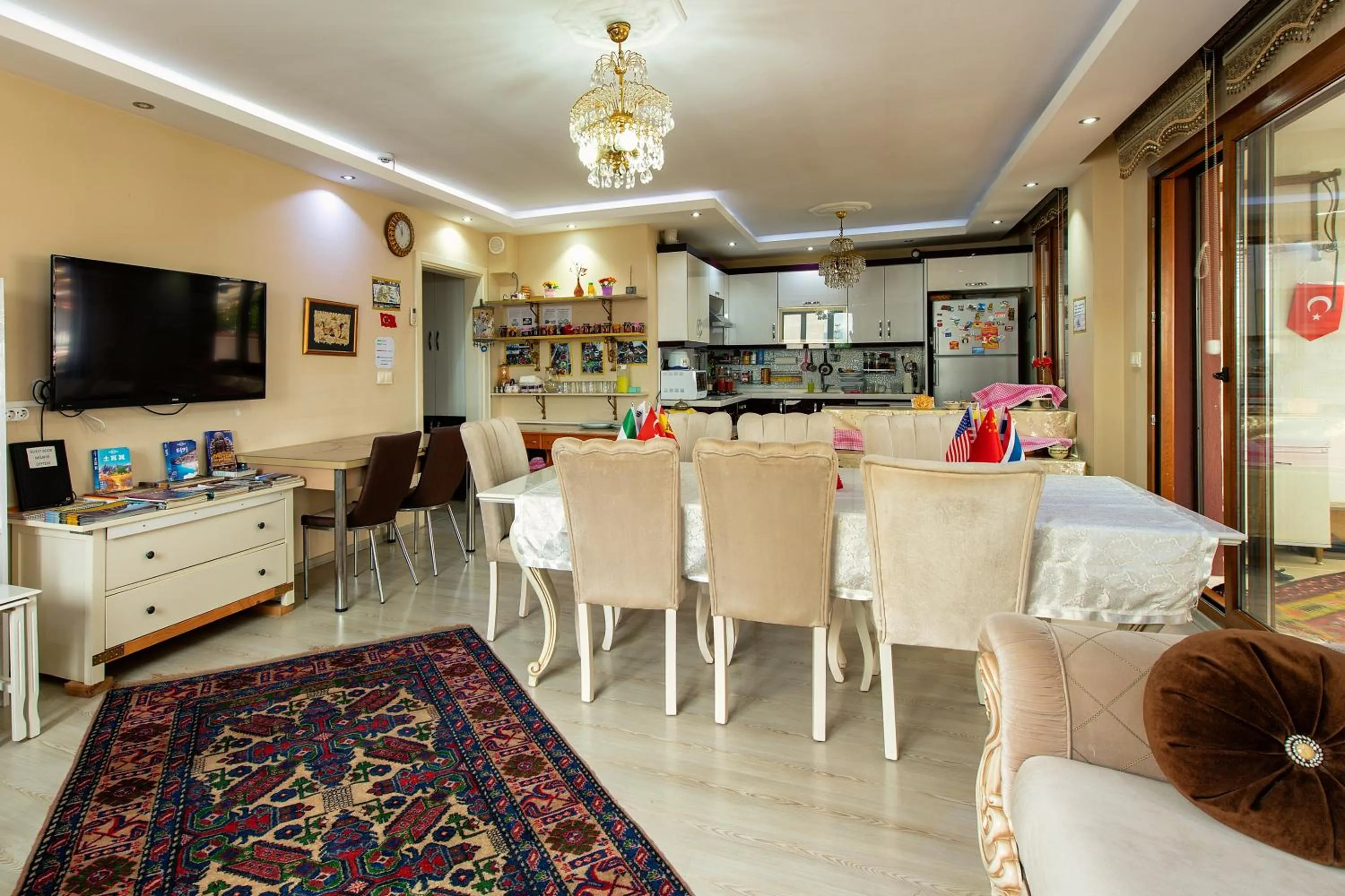 Restaurant/places to eat in Ephesus Palace