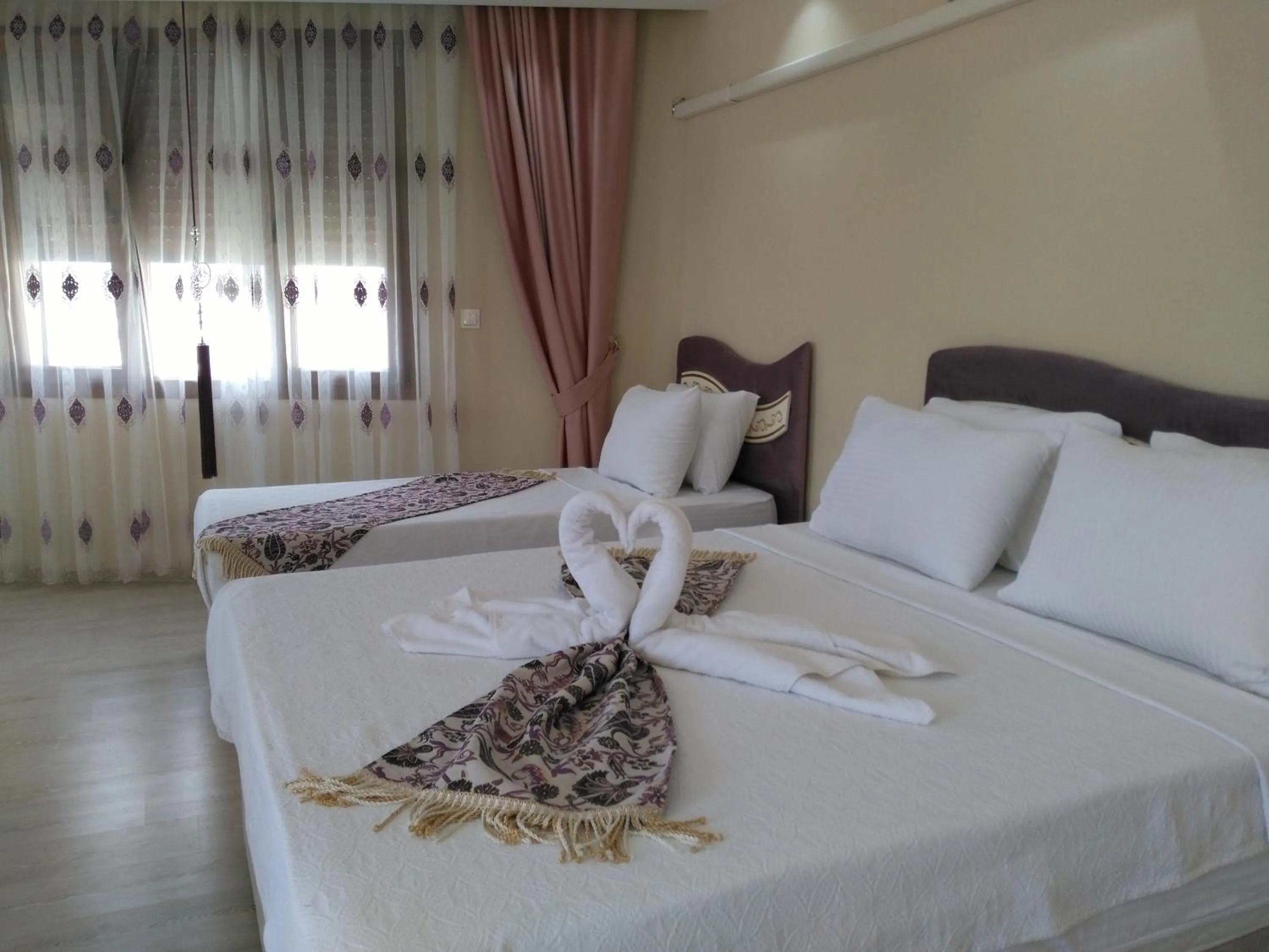 Bed in Ephesus Palace