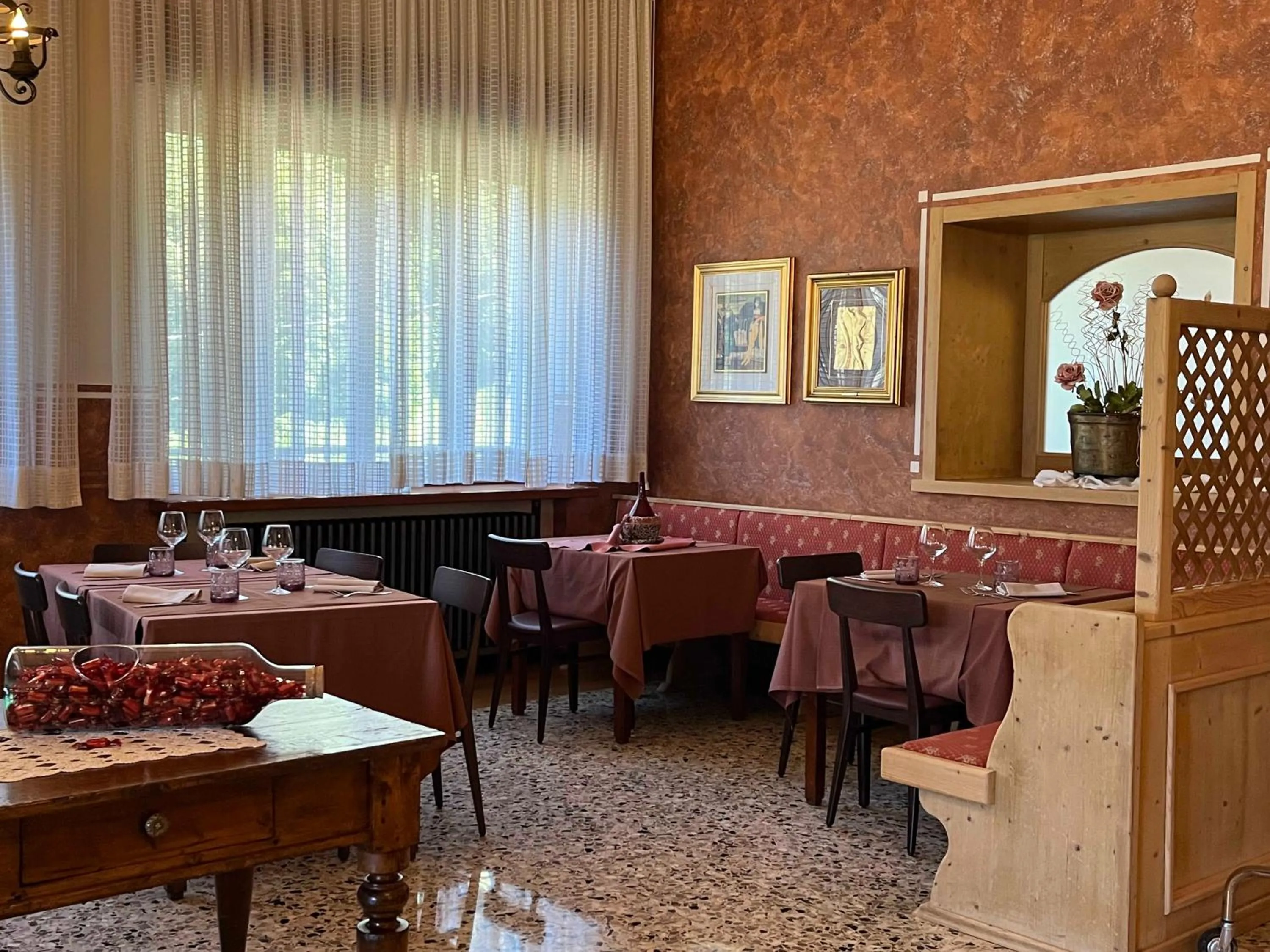 Restaurant/places to eat in Albergo Piazzatorre