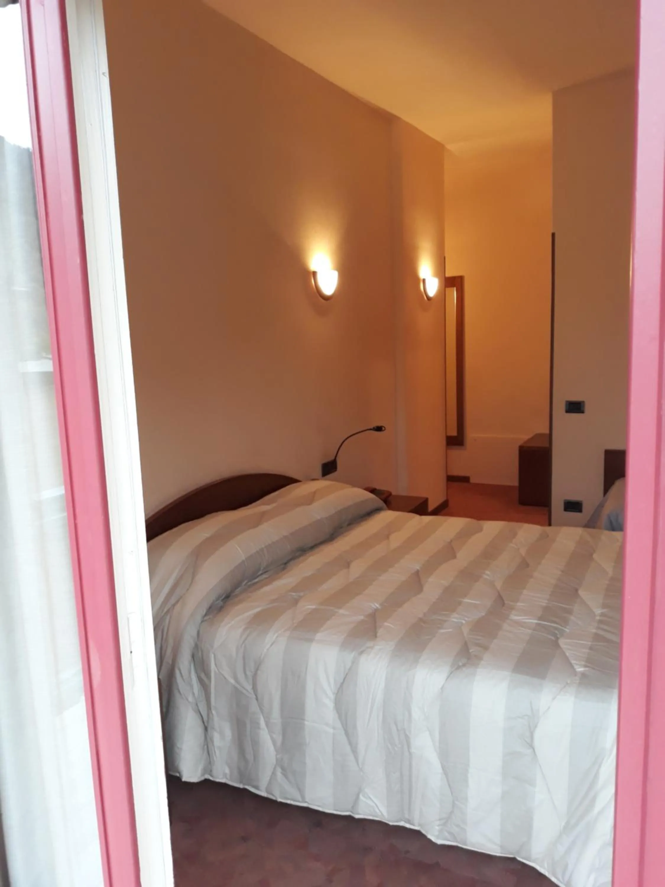 Bedroom, Bed in Albergo Piazzatorre