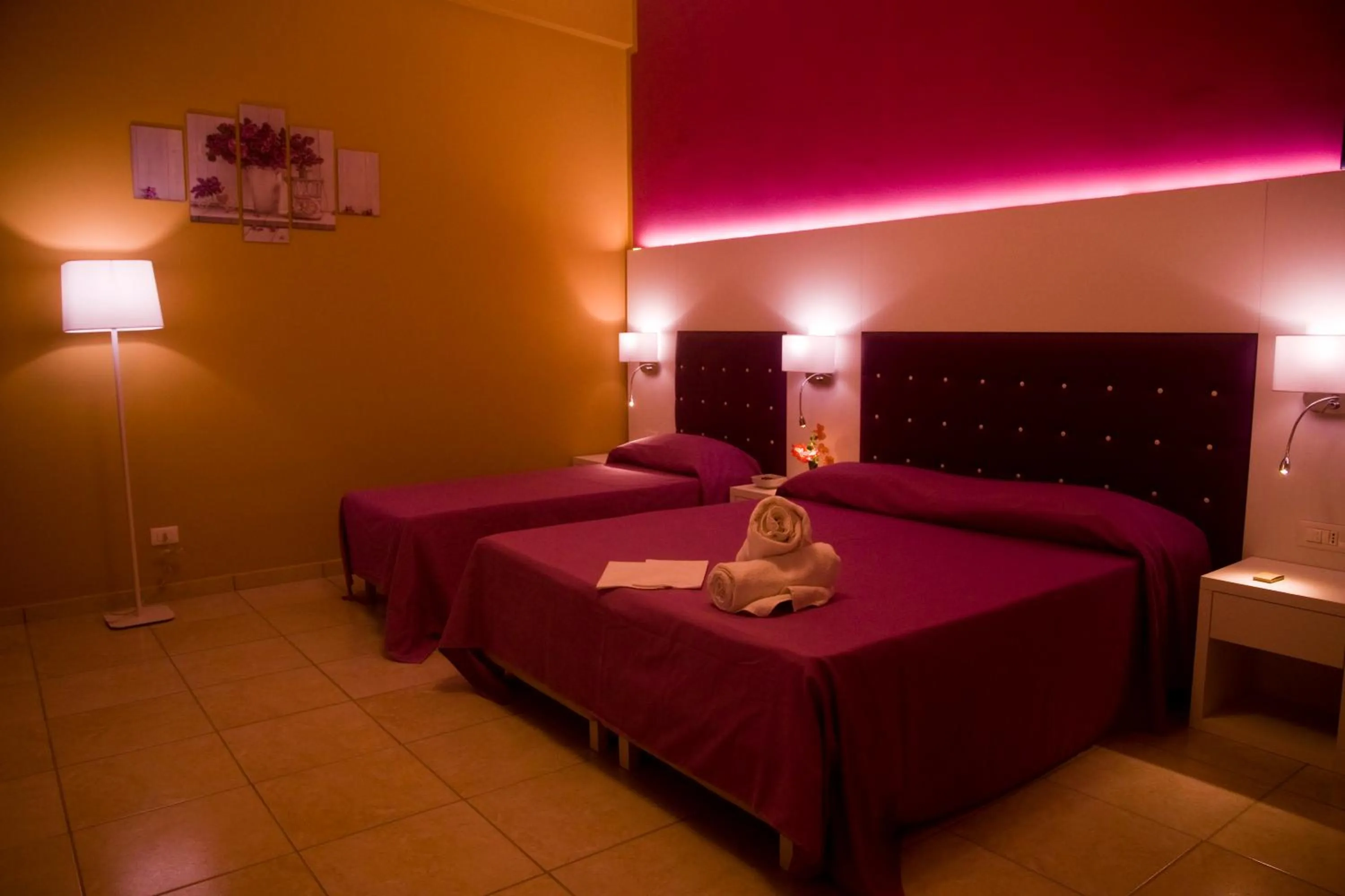 Night, Bed in B&B Liberty