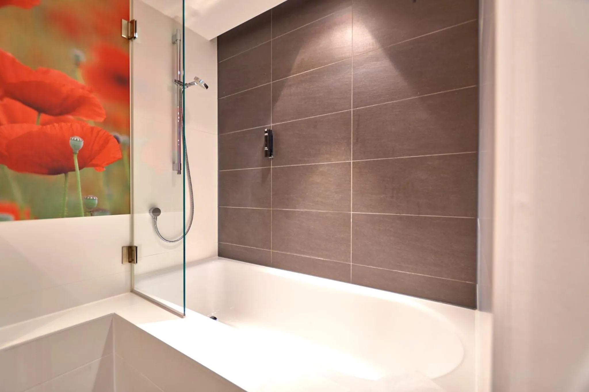 Bath in LAGO hotel & restaurant am see