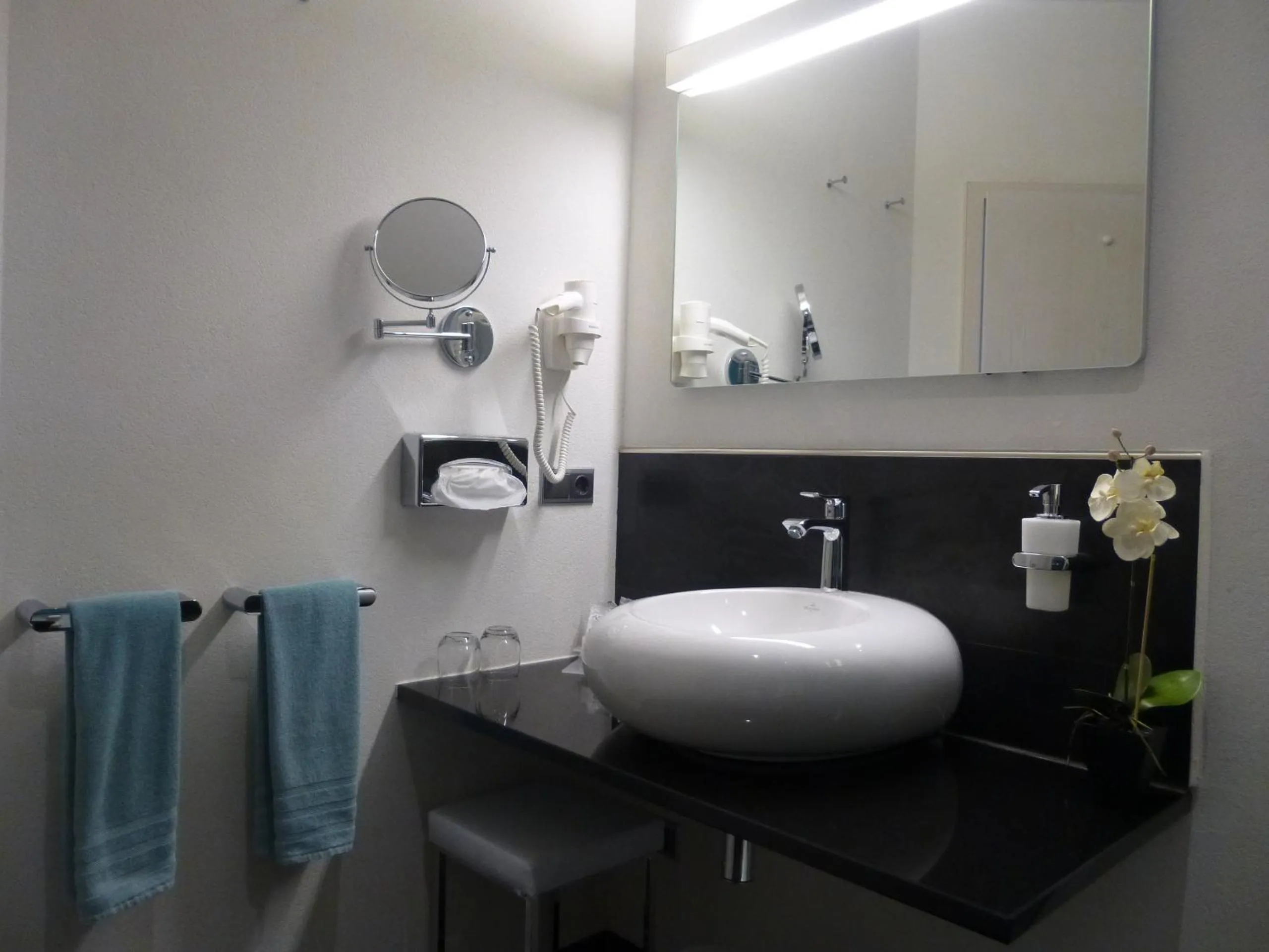 Bathroom in AltstadtHotel an der Werra