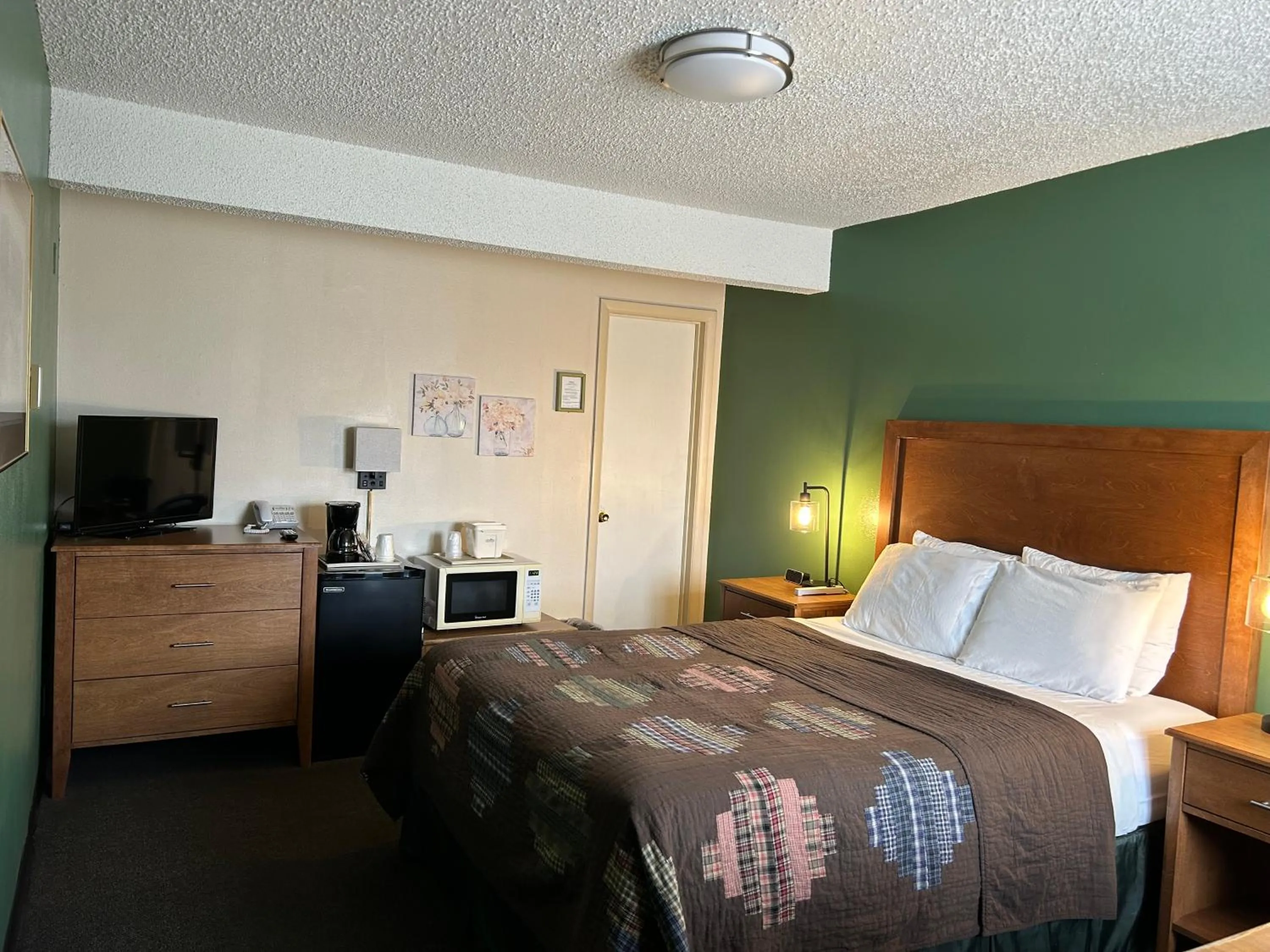 Bed in Great Western Colorado Lodge