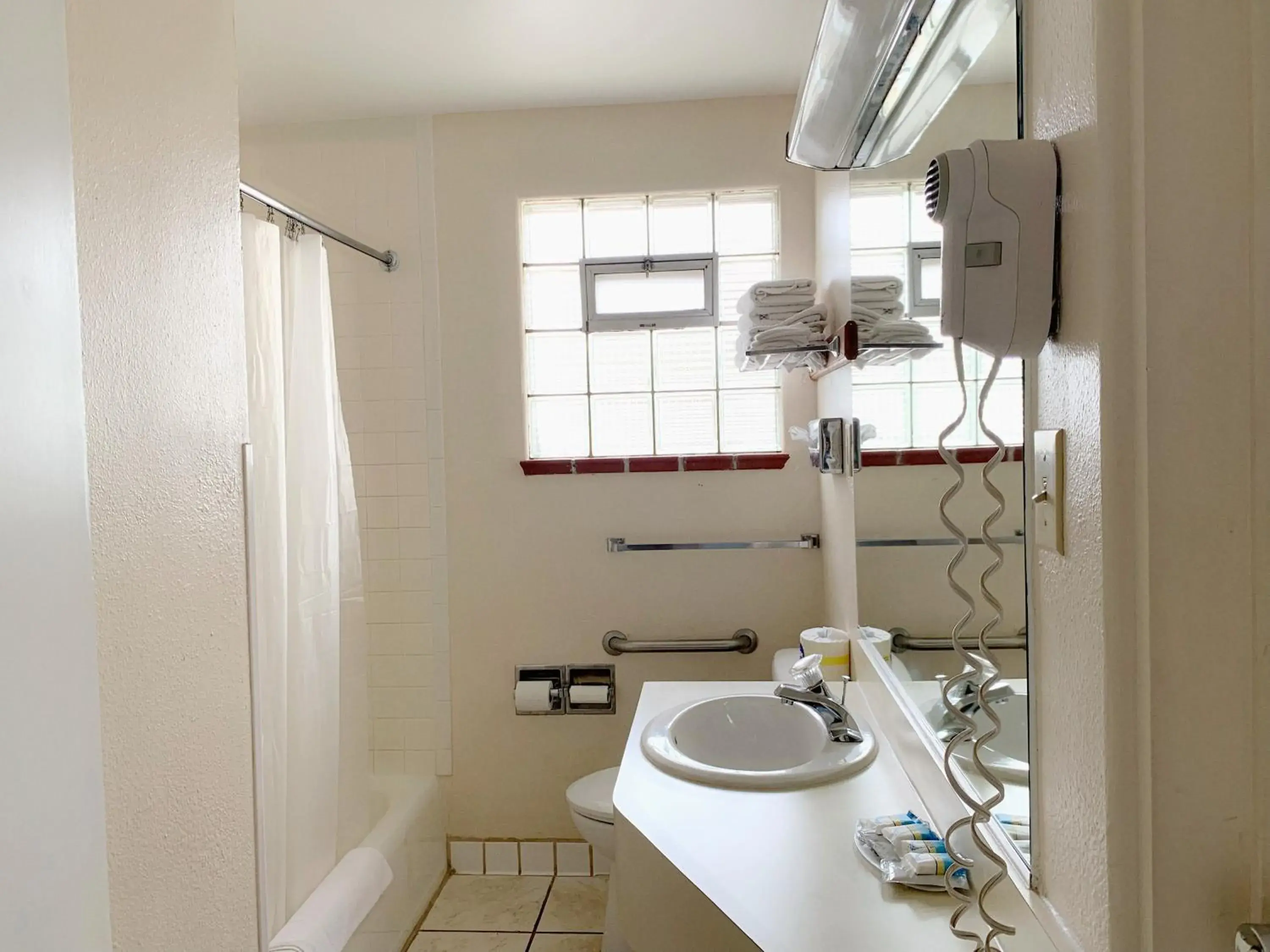 Queen Room with Two Queen Beds in Great Western Colorado Lodge Queen Room with Two Queen Beds in Great Western Colorado Lodge