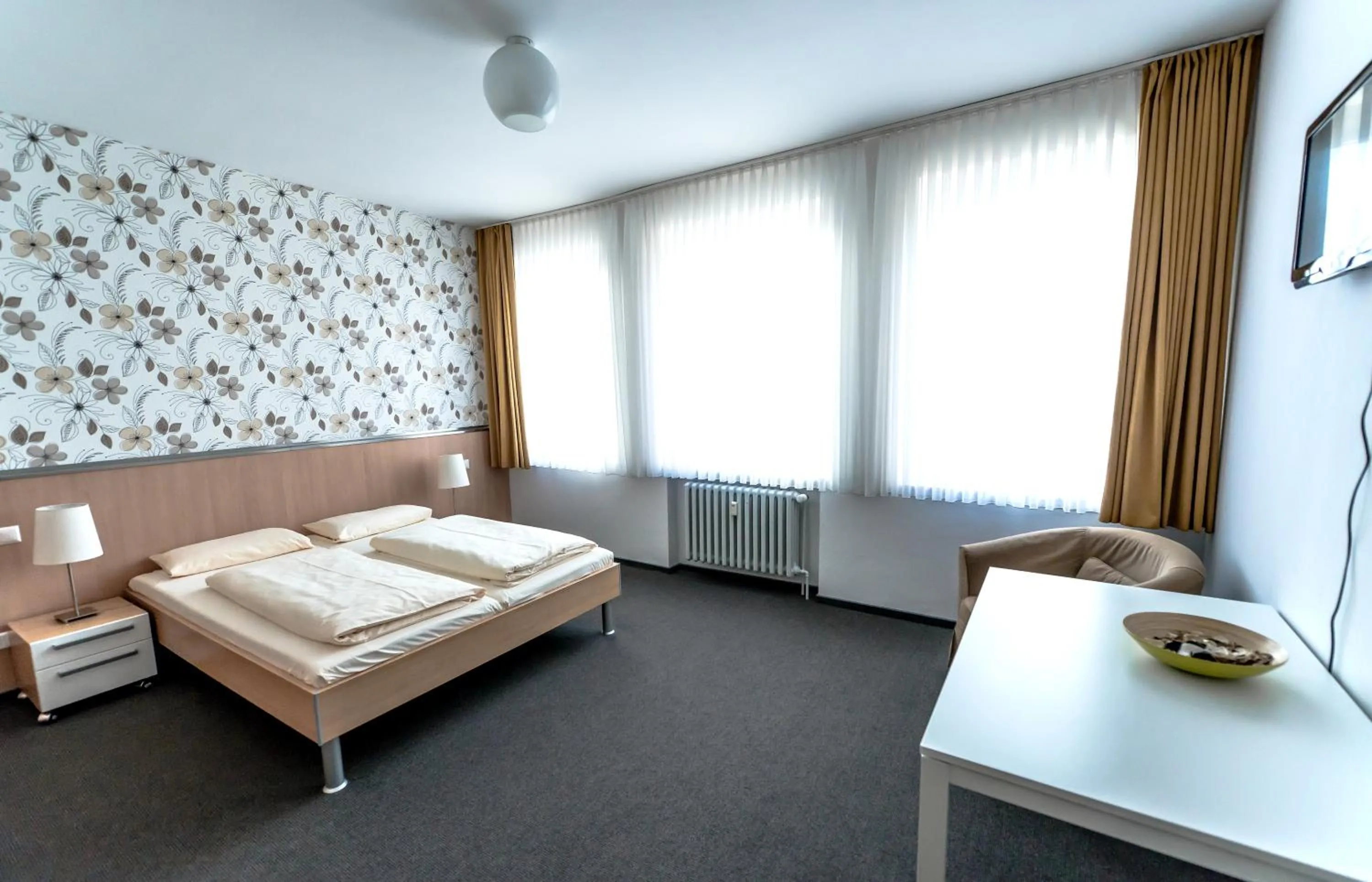 TV and multimedia, Bed in Hotel Flämischer Hof