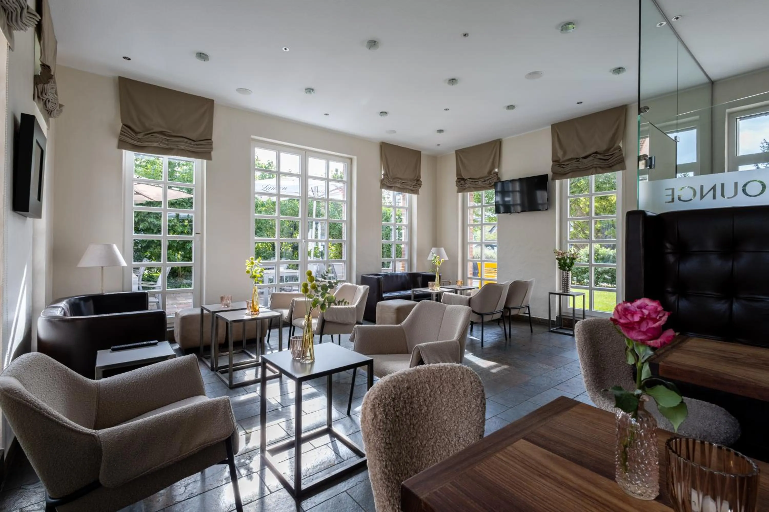 Communal lounge/ TV room in Hotel Fischerhaus