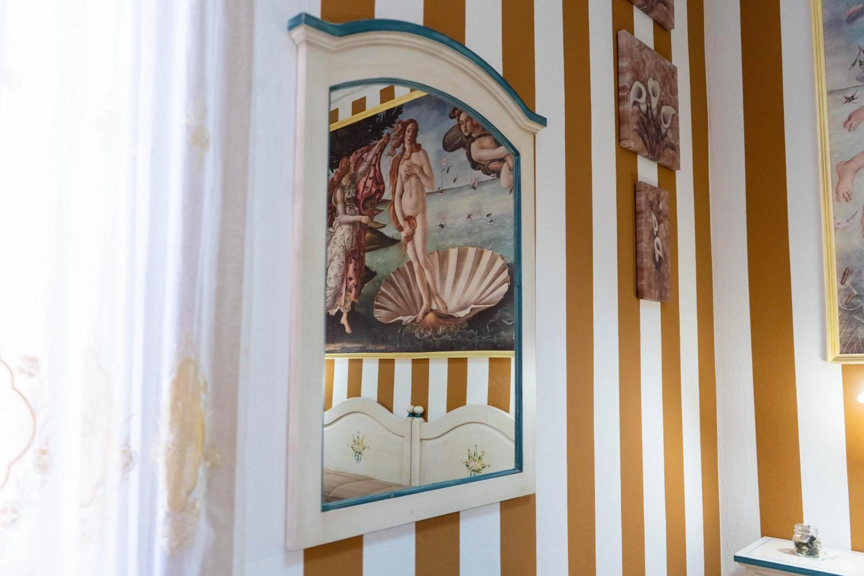 Decorative detail in Le Tre Stelle