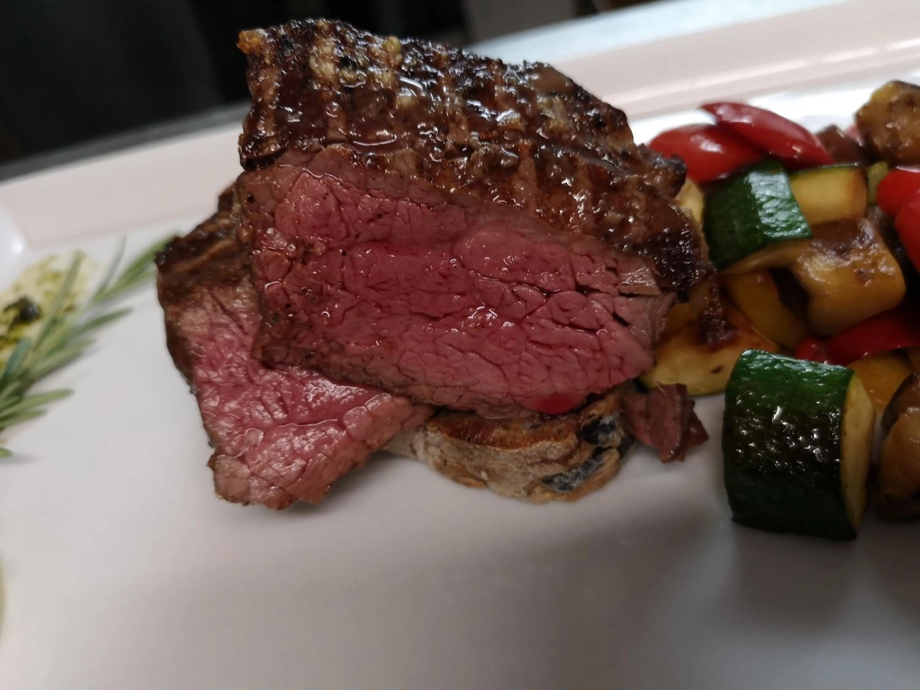 Restaurant/places to eat in Hotel DreiKönig & Restaurant SeeGourmet