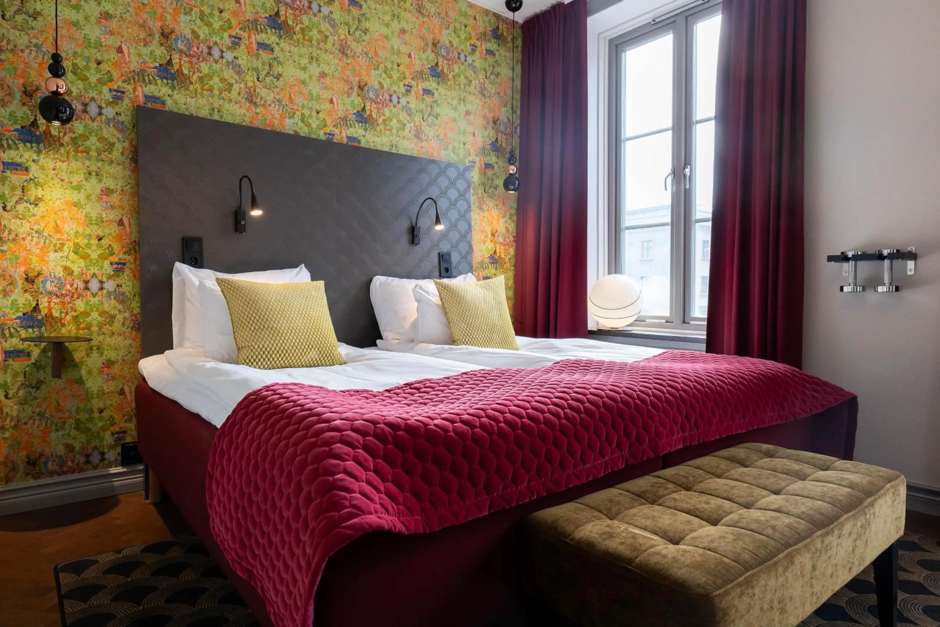 Bed in ProfilHotels Opera