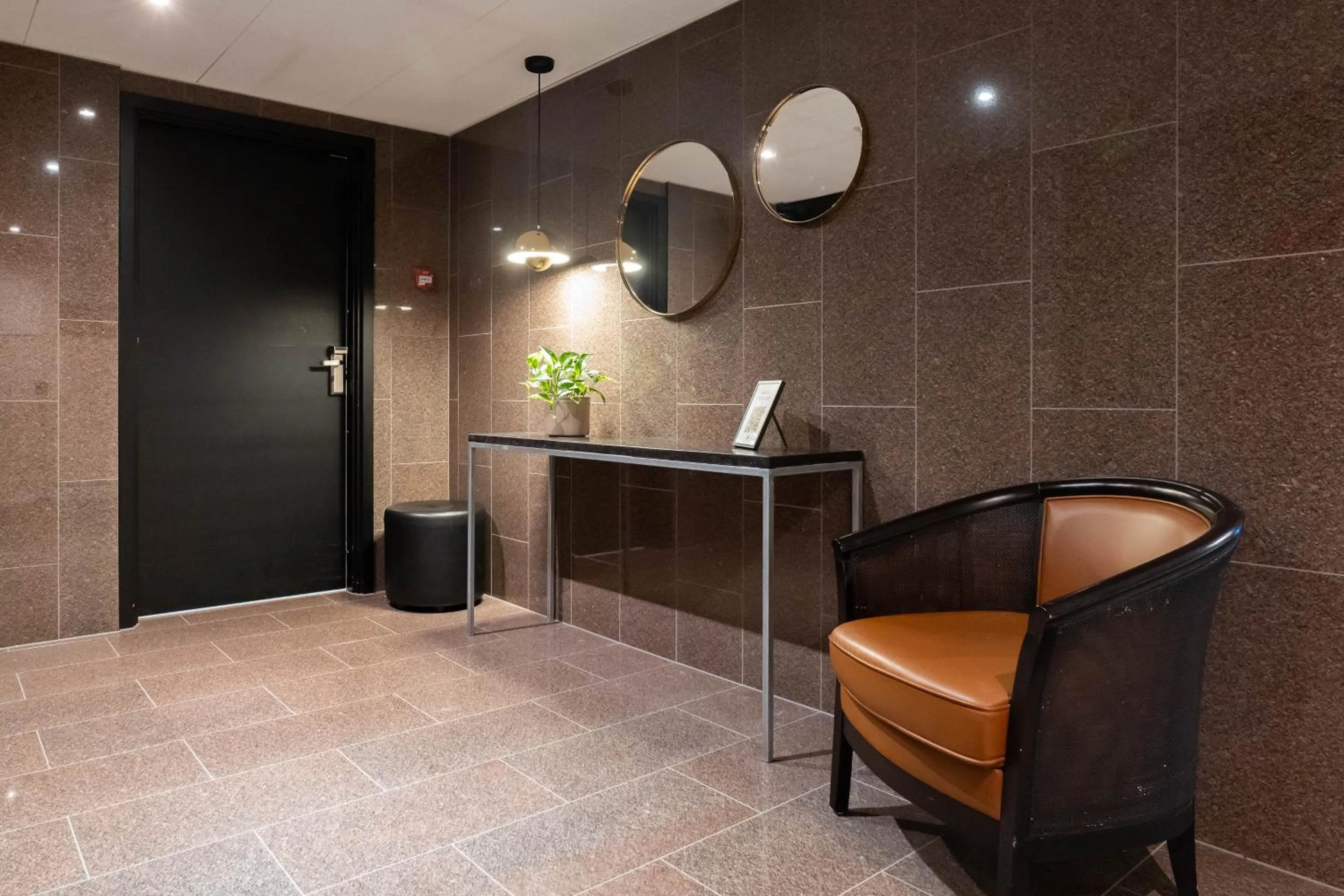 Property building in ProfilHotels Opera