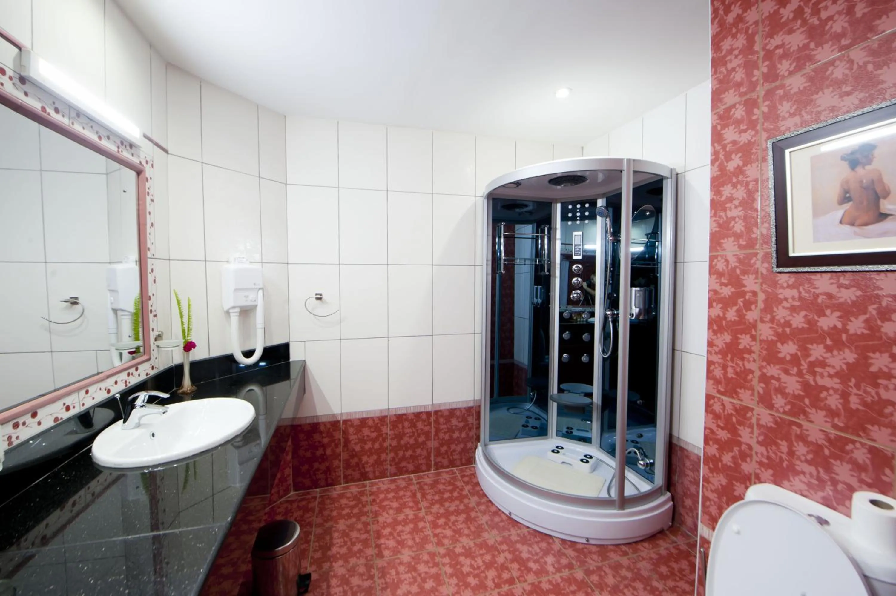 Shower in Mbale Resort Hotel