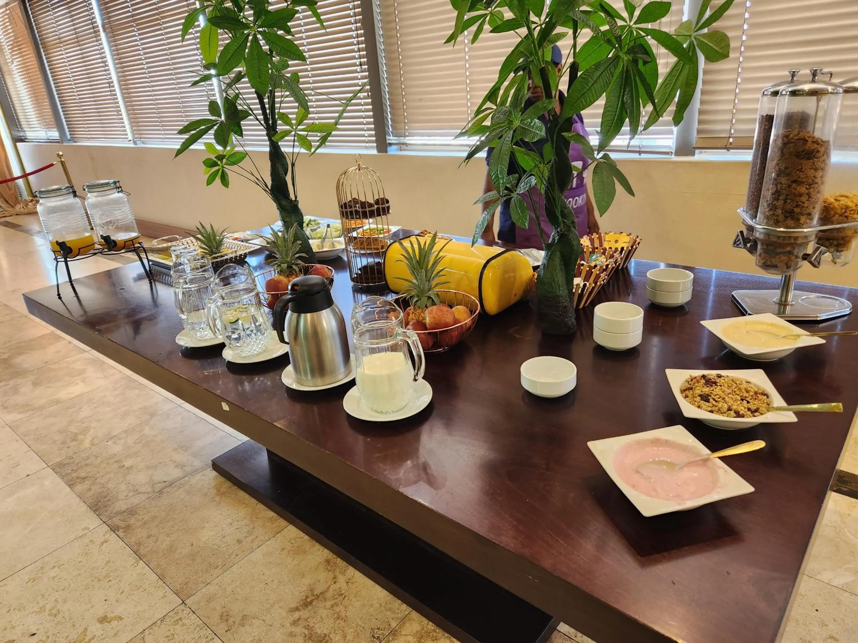 Palm Continental Hotel