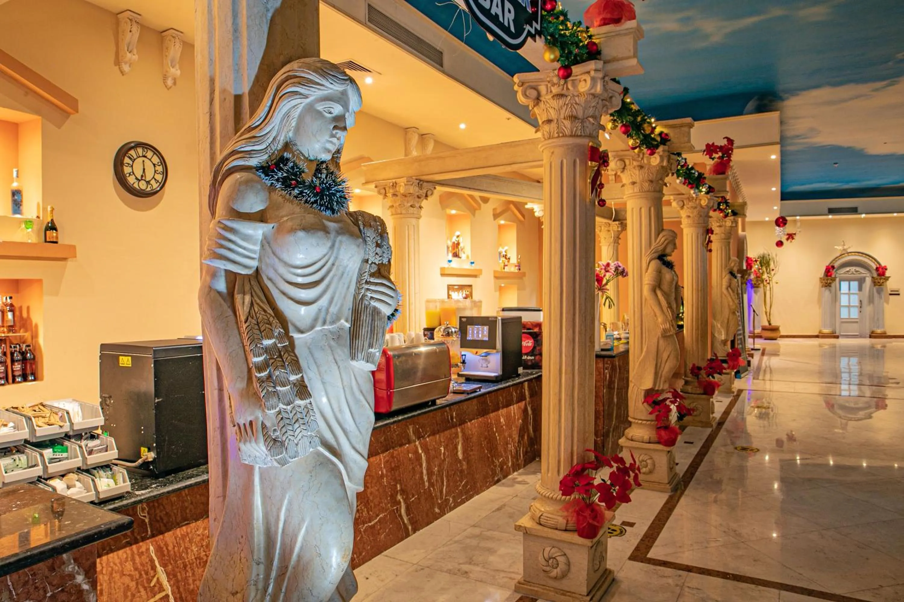 Lobby or reception, Lobby/Reception in Titanic Palace Families and couples only