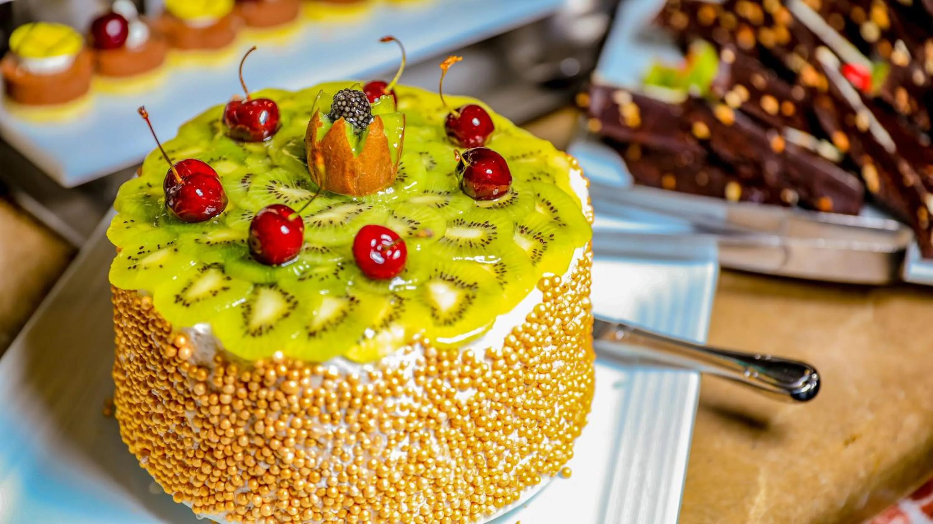 Restaurant/places to eat, Food in Titanic Palace Families and couples only