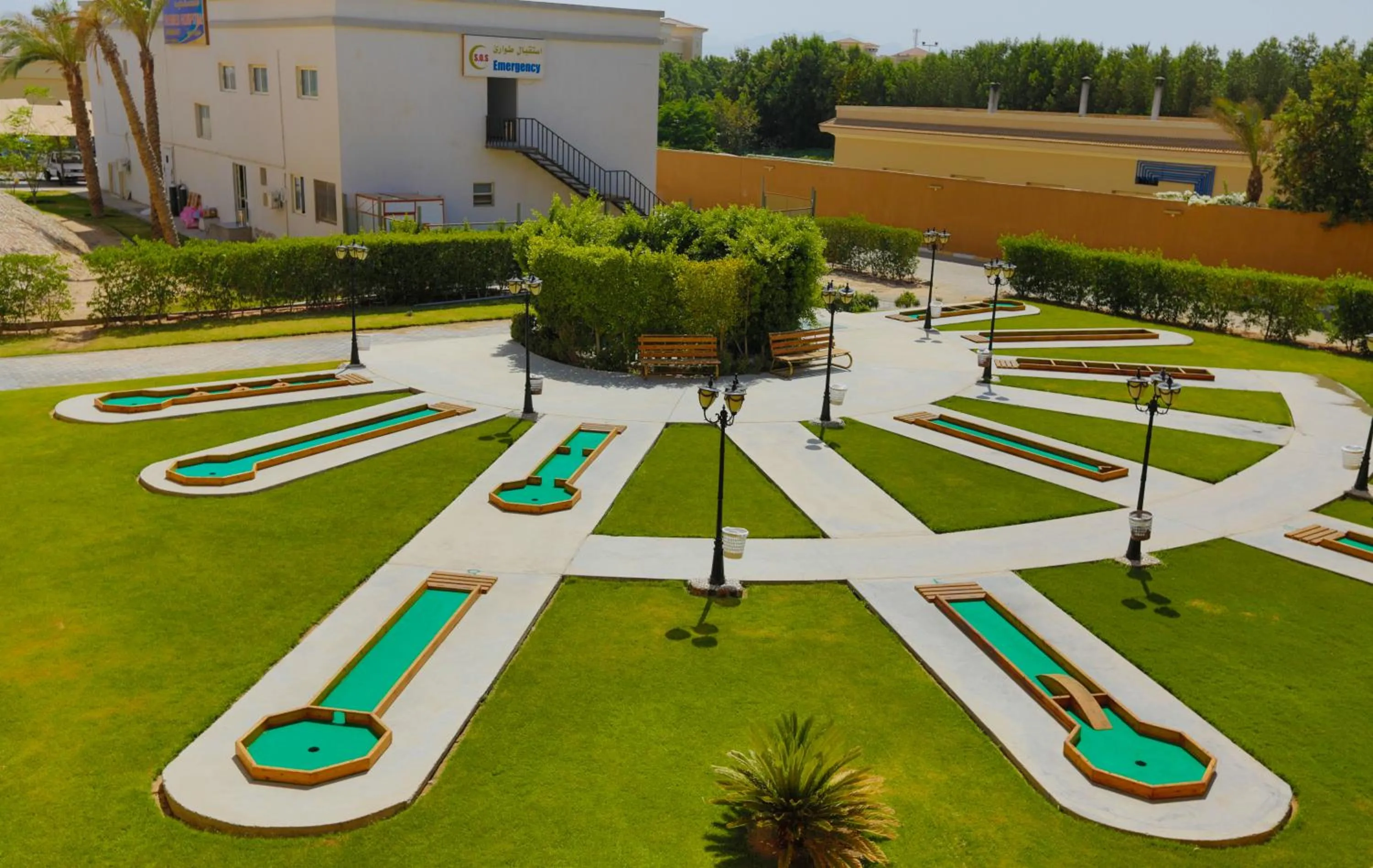 Minigolf in Titanic Beach - Families and Couples only