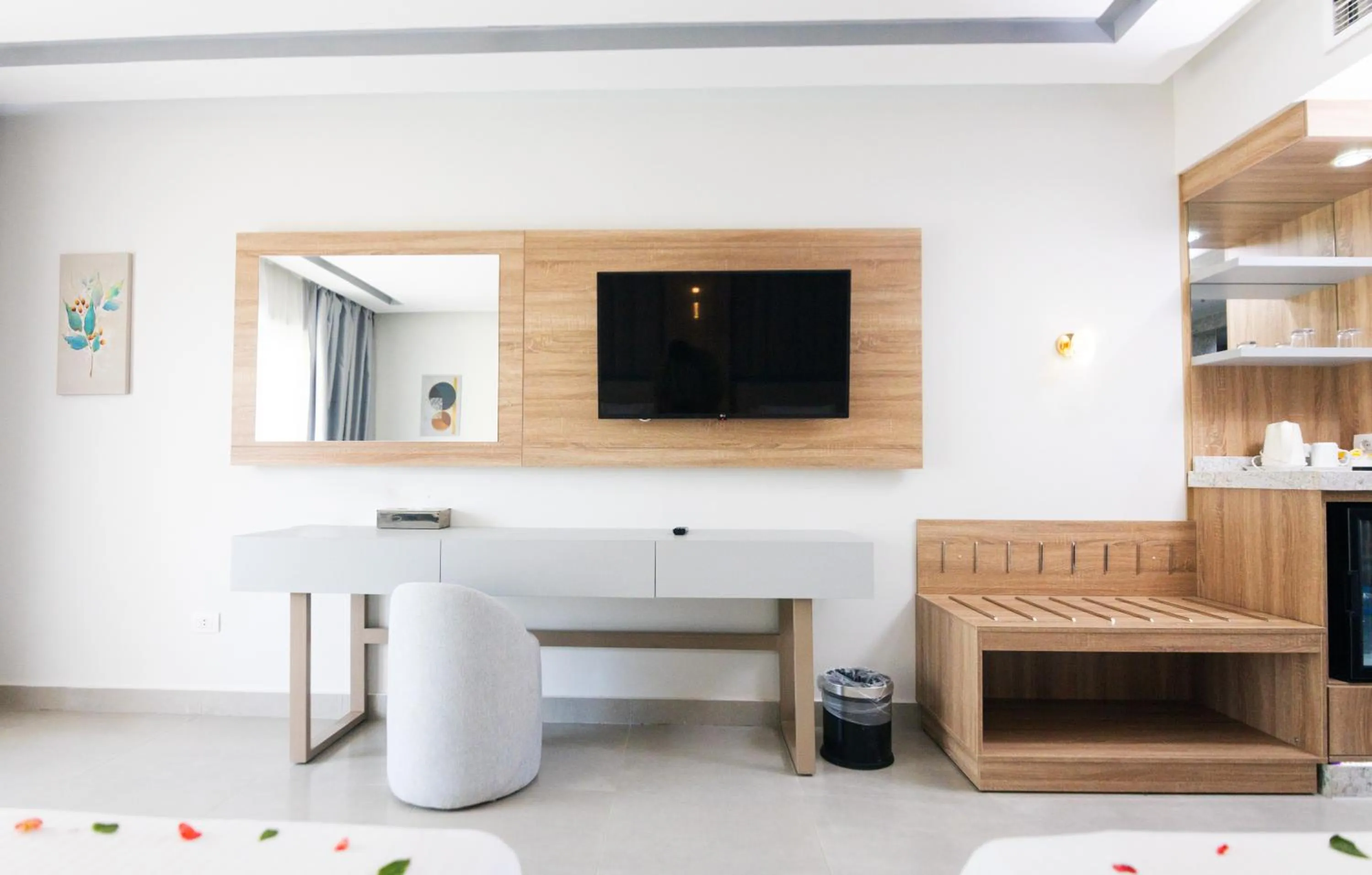 Property building in Titanic Beach - Families and Couples only