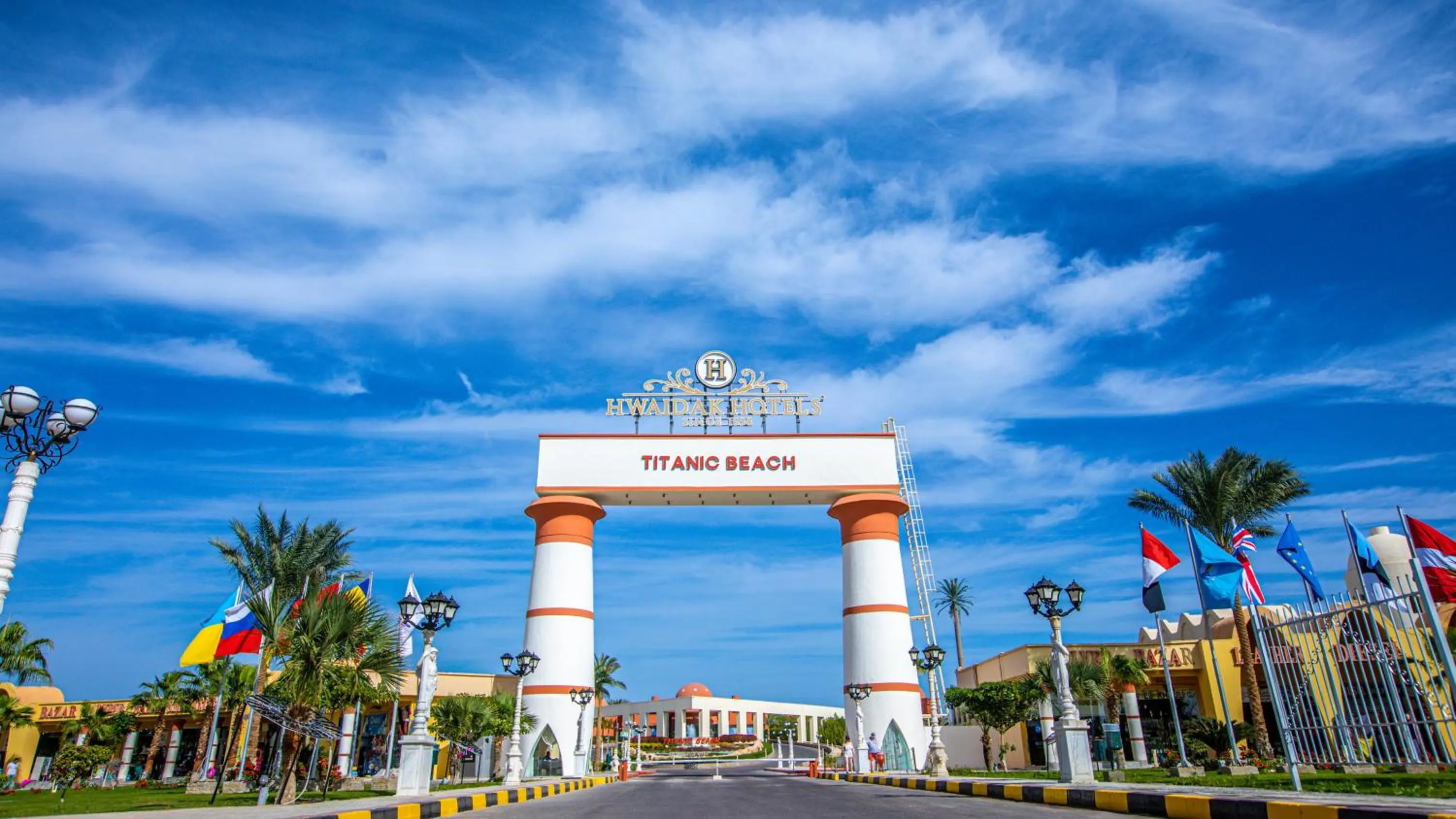 Property building in Titanic Beach - Families and Couples only