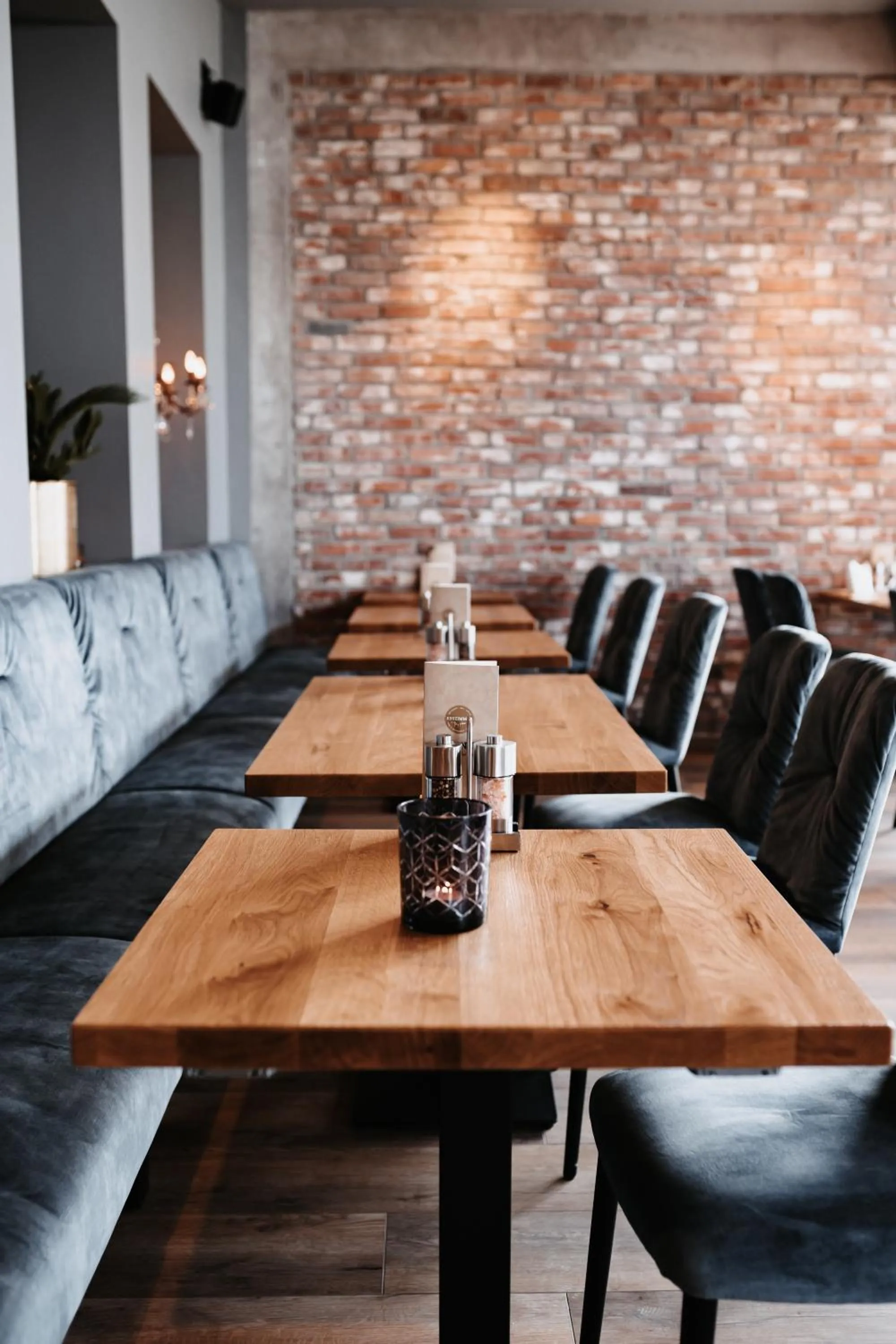 Restaurant/places to eat in My Place