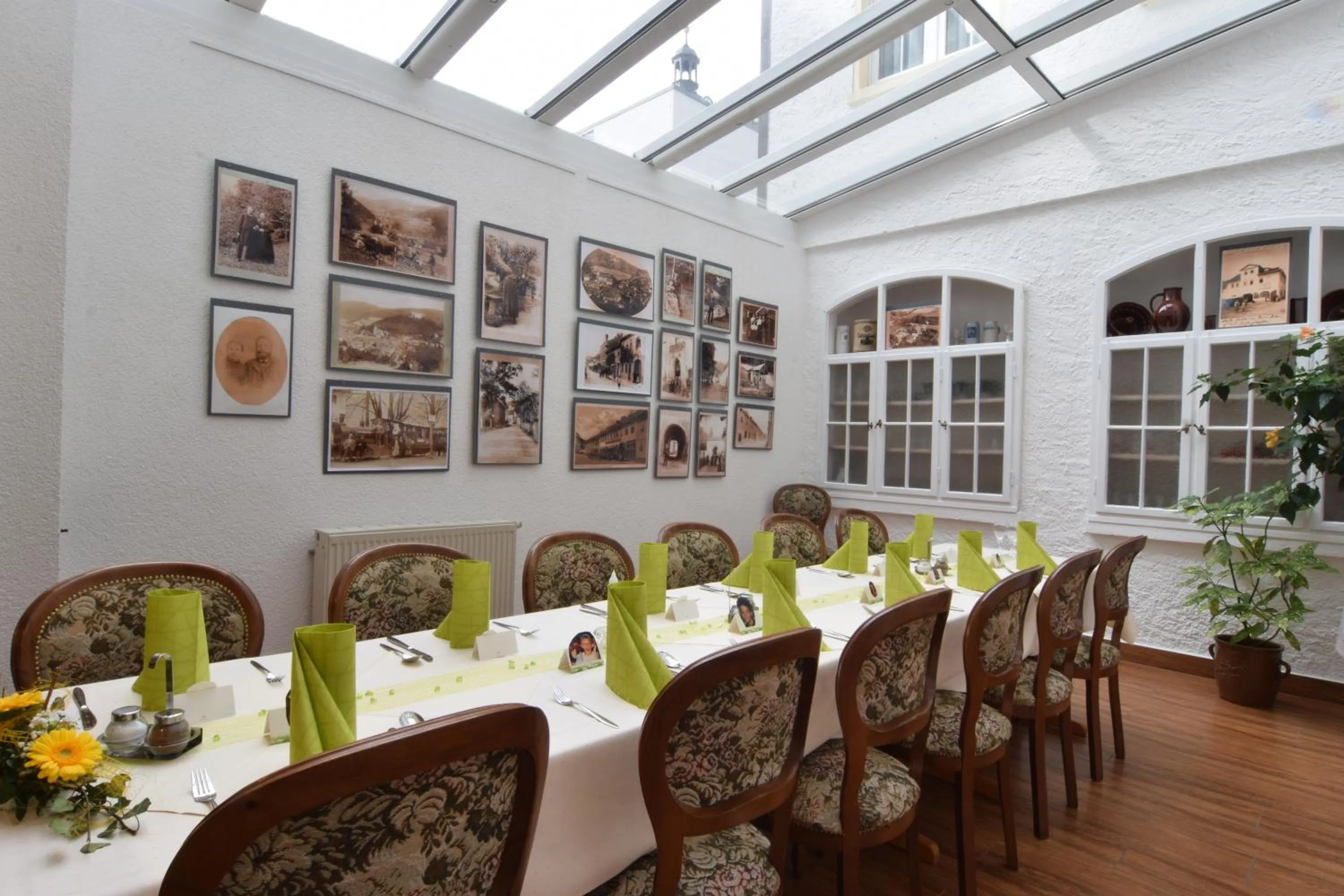 Dining area in Hotel & Gasthof Garküche