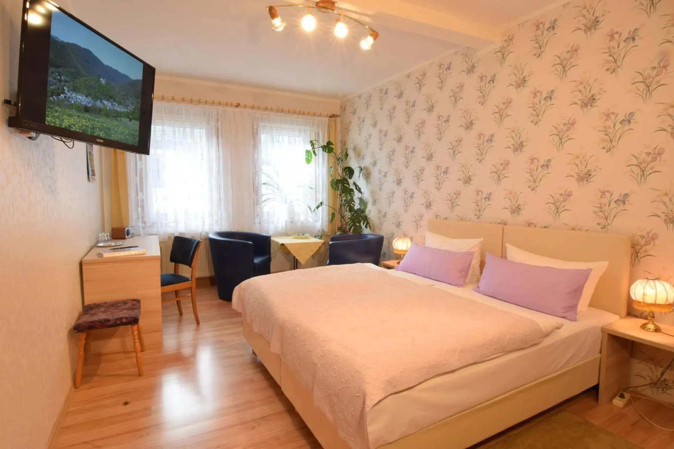 Comfort Double Room in Hotel & Gasthof Garküche Comfort Double Room in Hotel & Gasthof Garküche