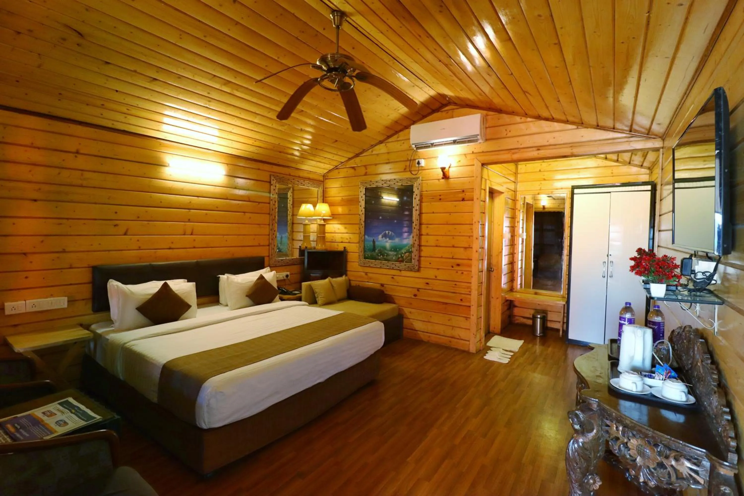 Bedroom, Bed in The Grand Legacy Resort & Spa - TGL - Pure Vegetarian Mahabaleshwar