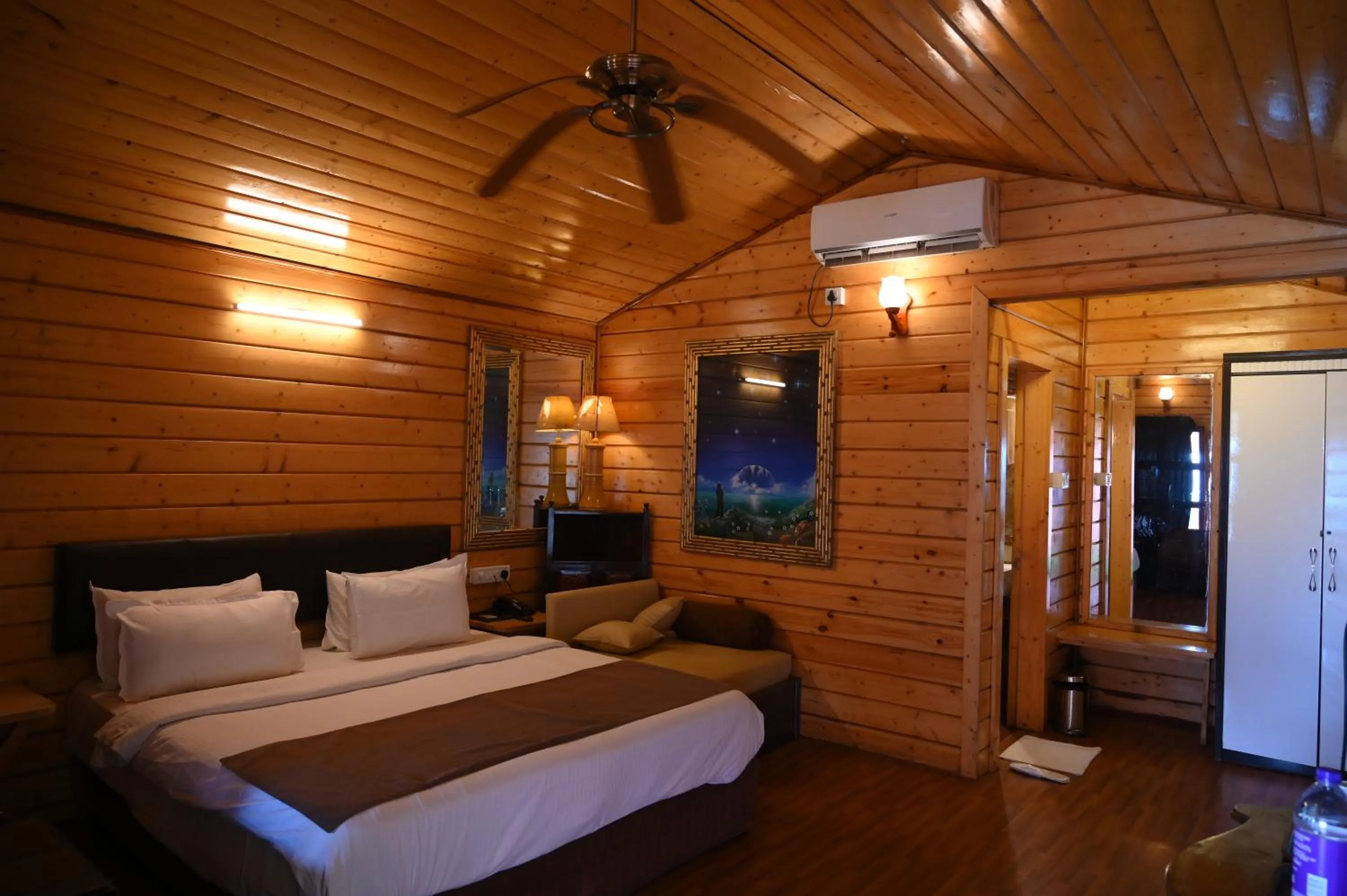Bedroom, Bed in The Grand Legacy Resort & Spa - TGL - Pure Vegetarian Mahabaleshwar