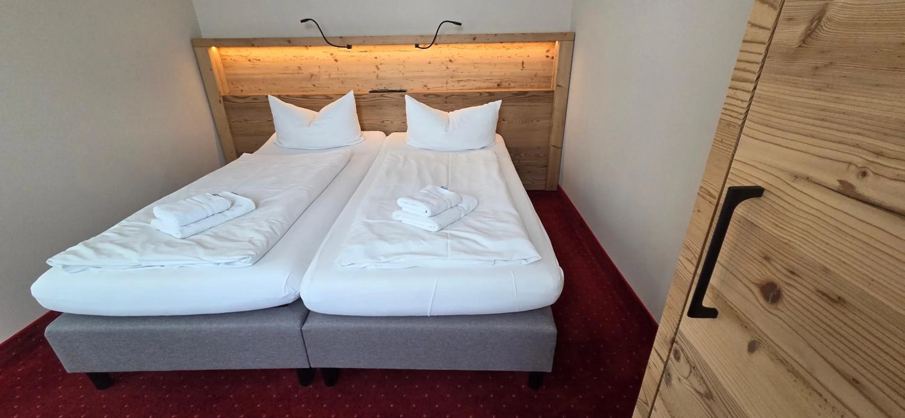 Bed in Pension an der Porzellan-Manufaktur