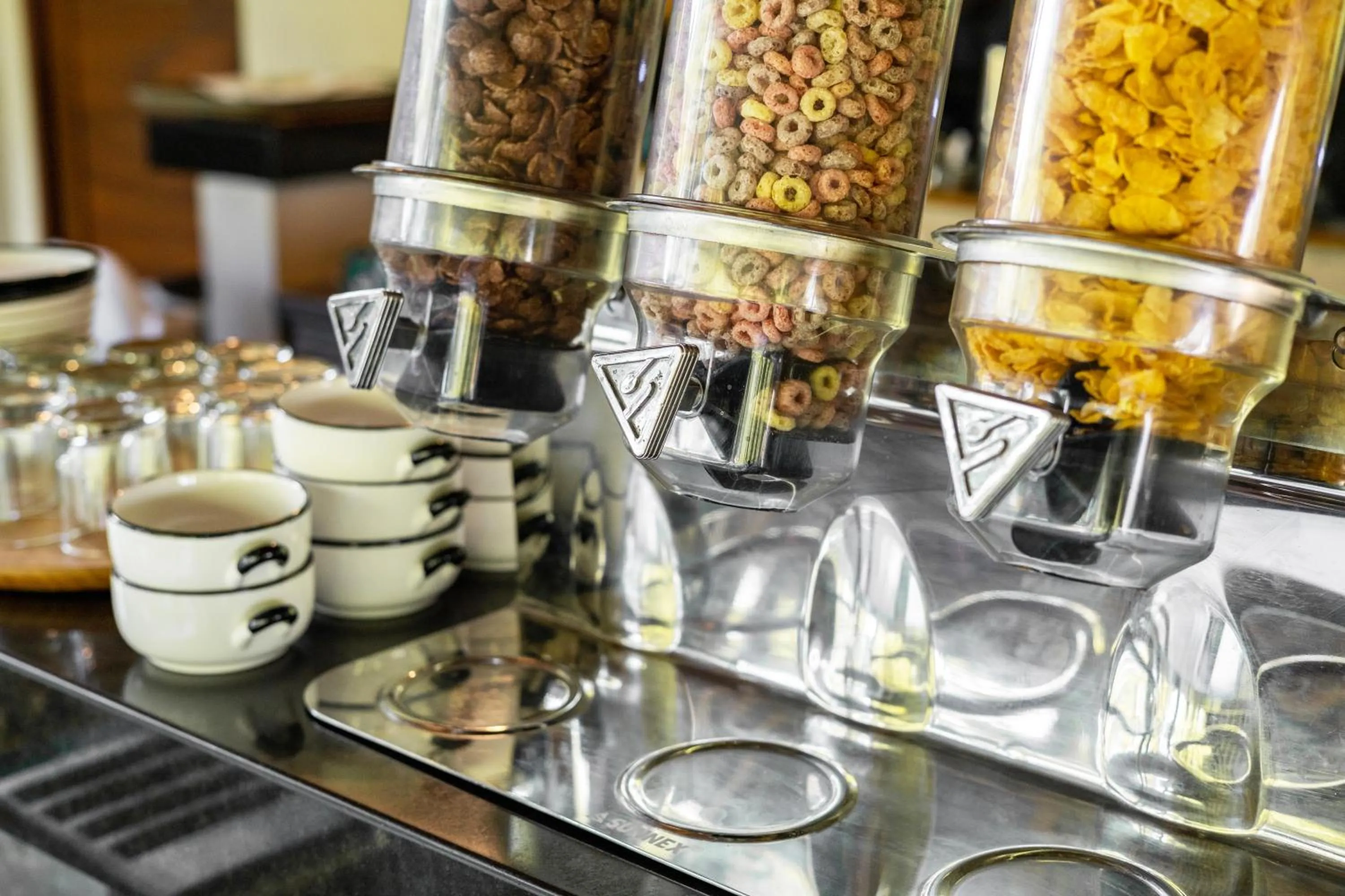 Restaurant/places to eat in Theanna Villa and Spa Canggu