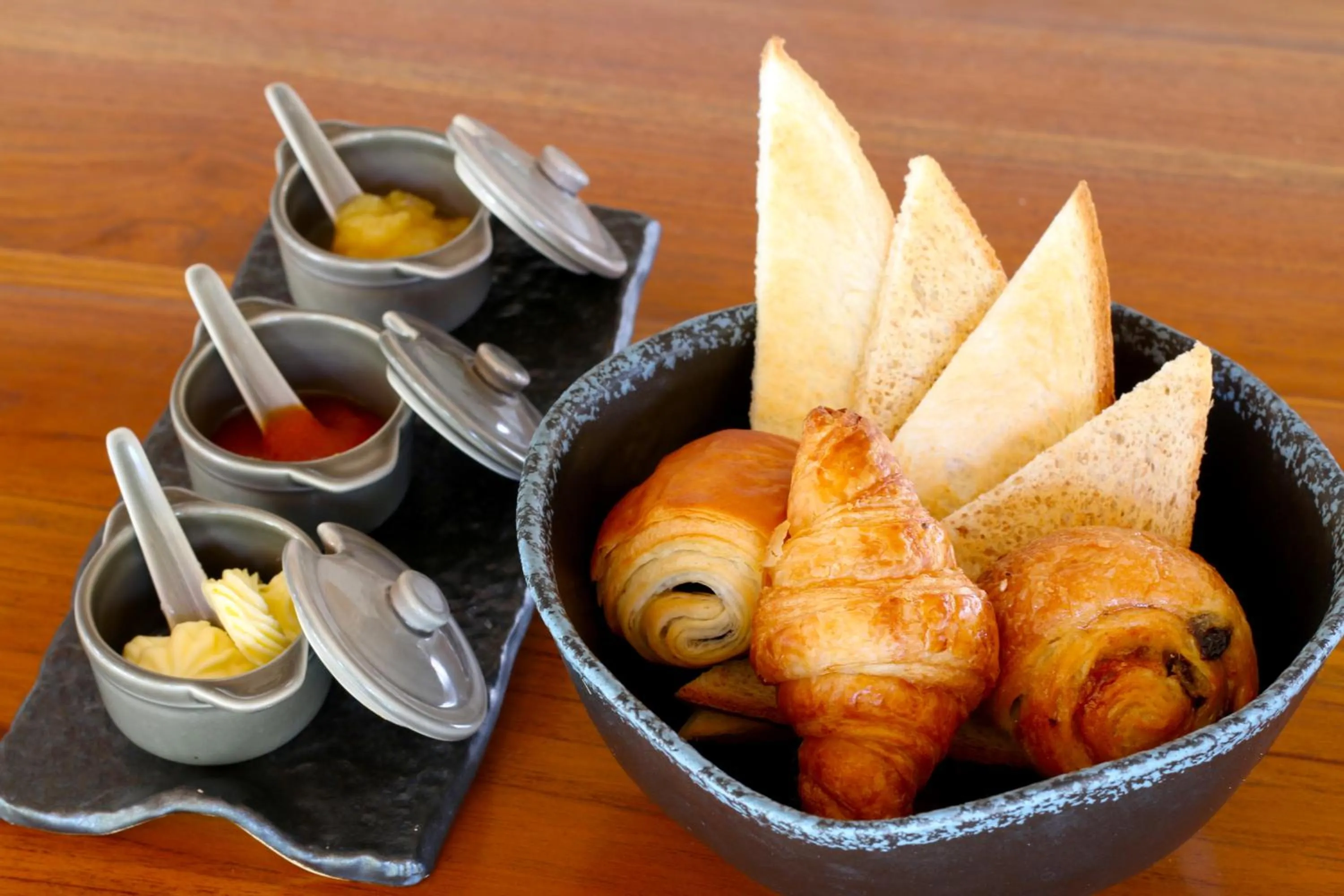 Restaurant/places to eat in Theanna Villa and Spa Canggu