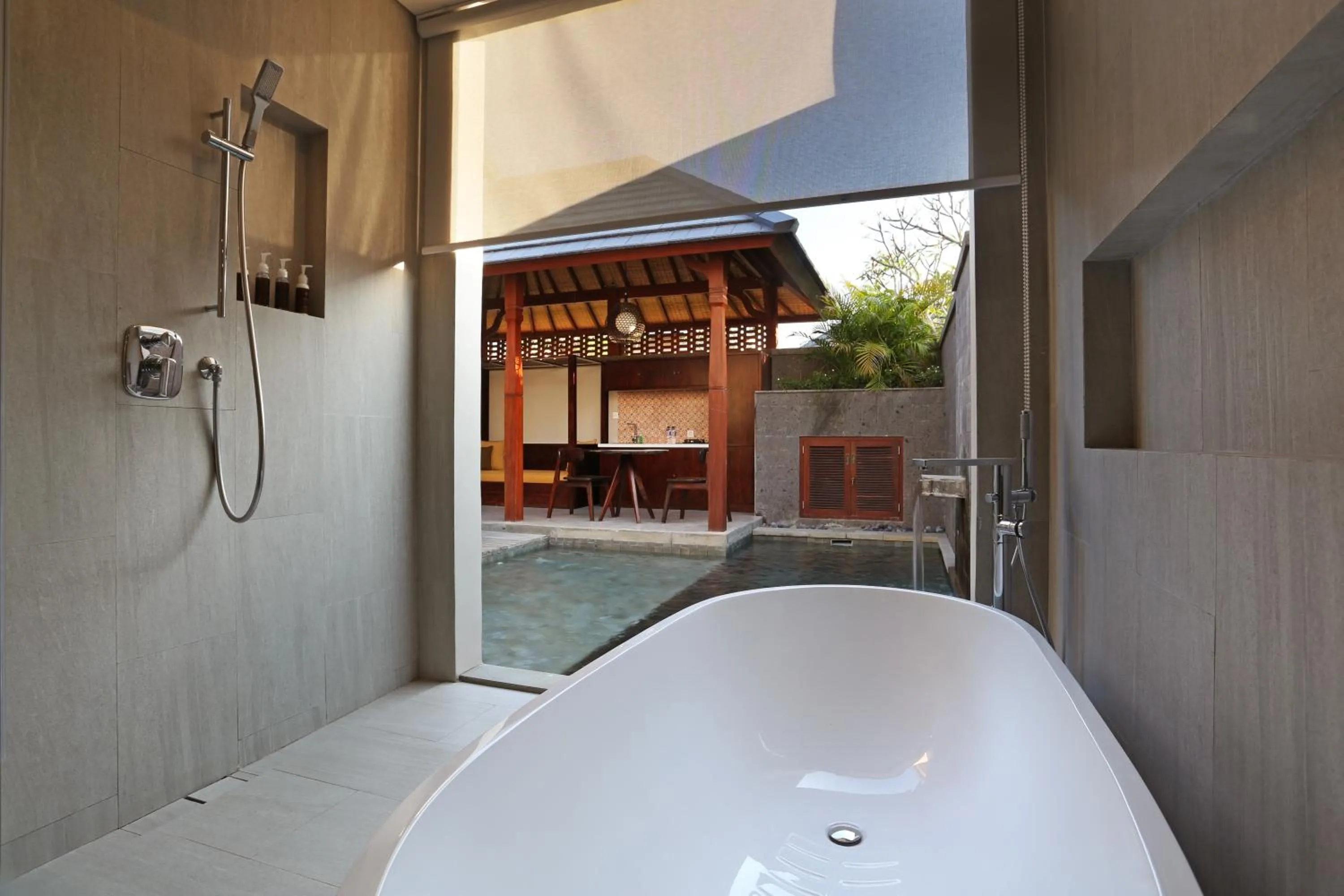 Bathroom in Theanna Villa and Spa Canggu