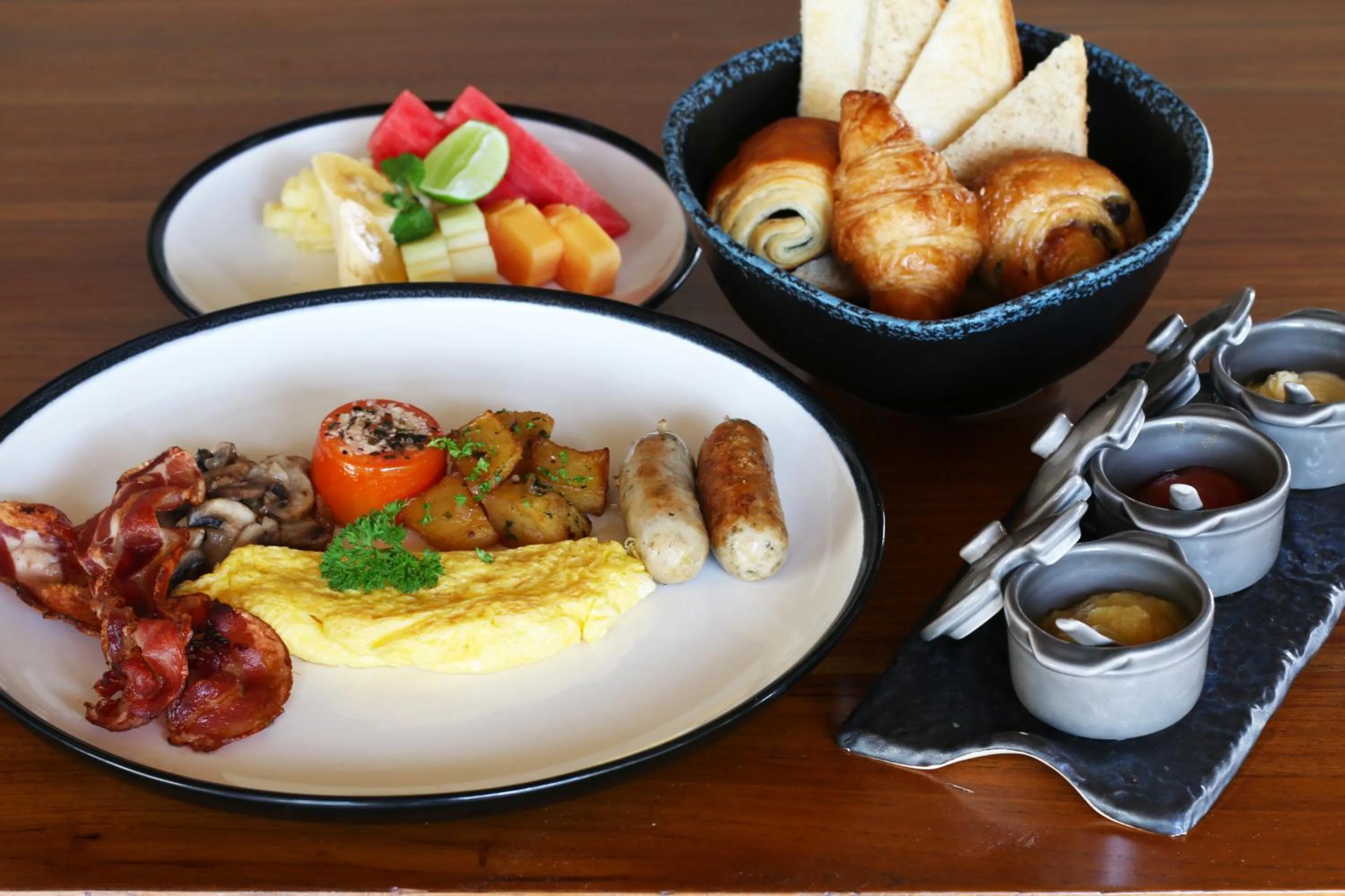 Restaurant/places to eat in Theanna Villa and Spa Canggu