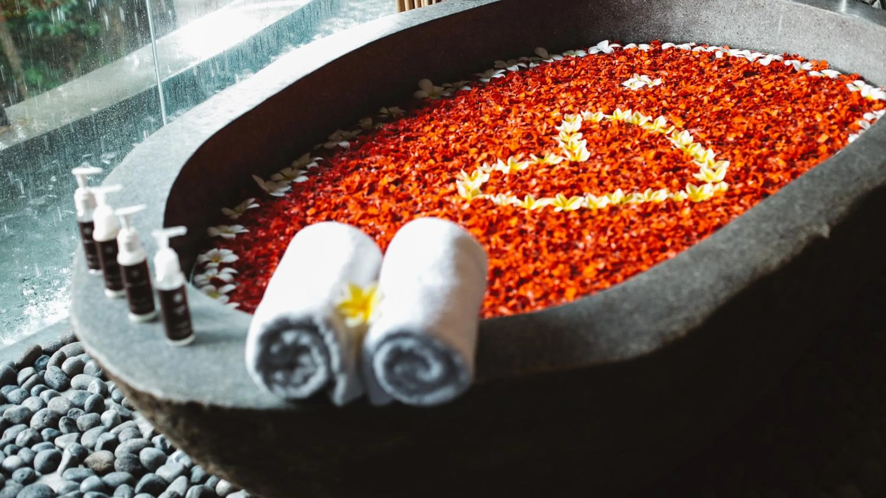 Massage in Theanna Villa and Spa Canggu