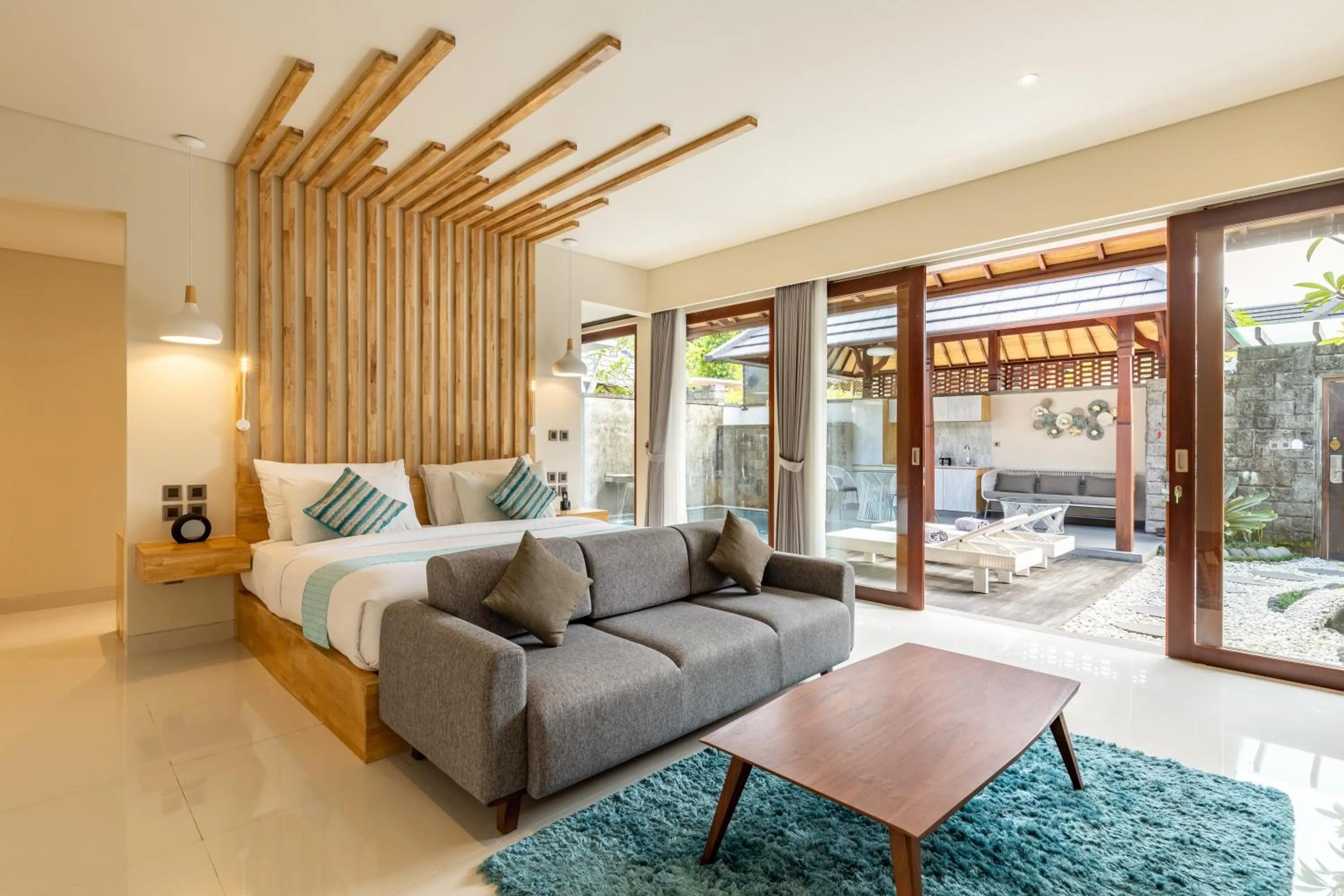 Bed in Theanna Villa and Spa Canggu