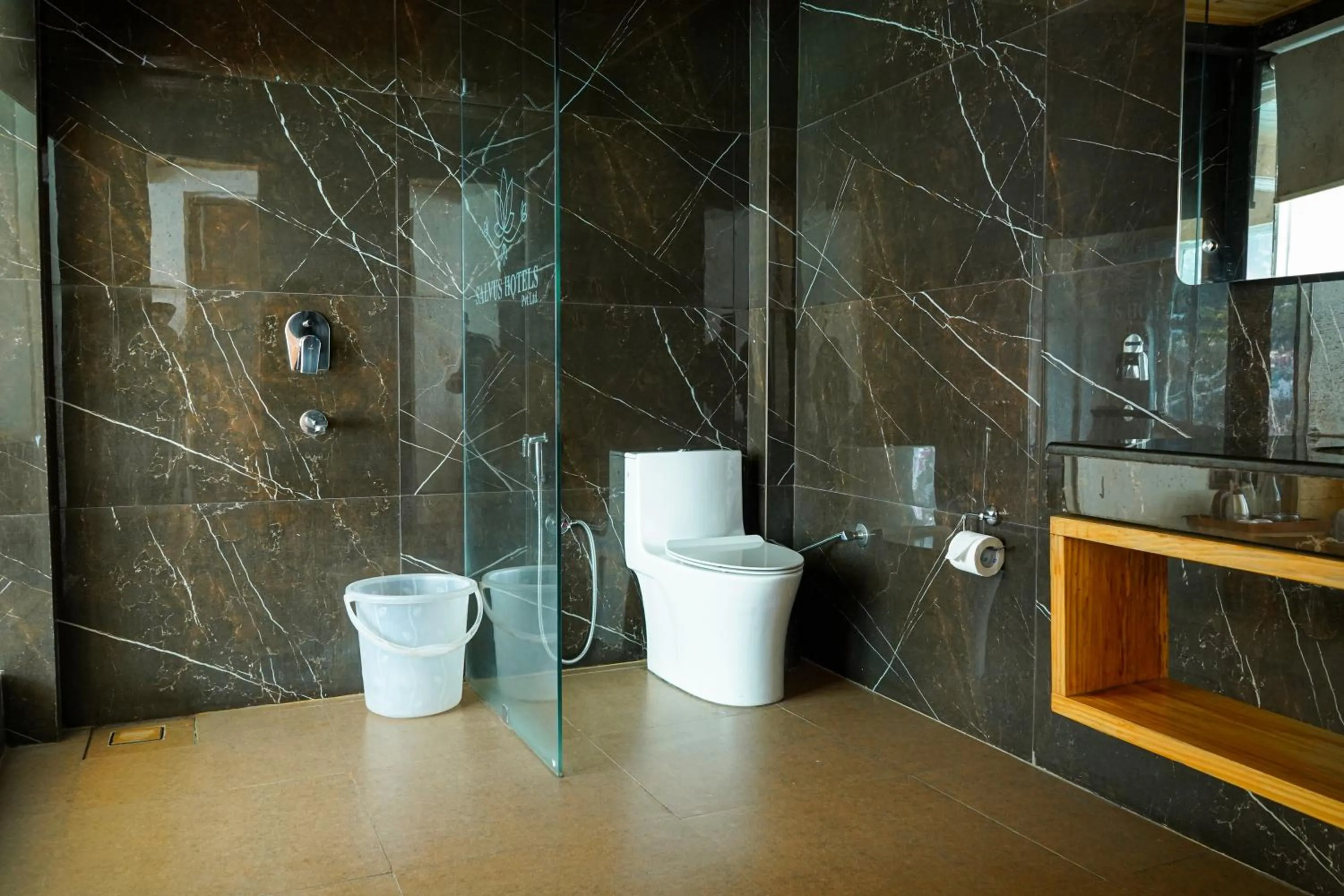 Shower in Hotel Ishan - A Ganges Riverside Retreat by Salvus