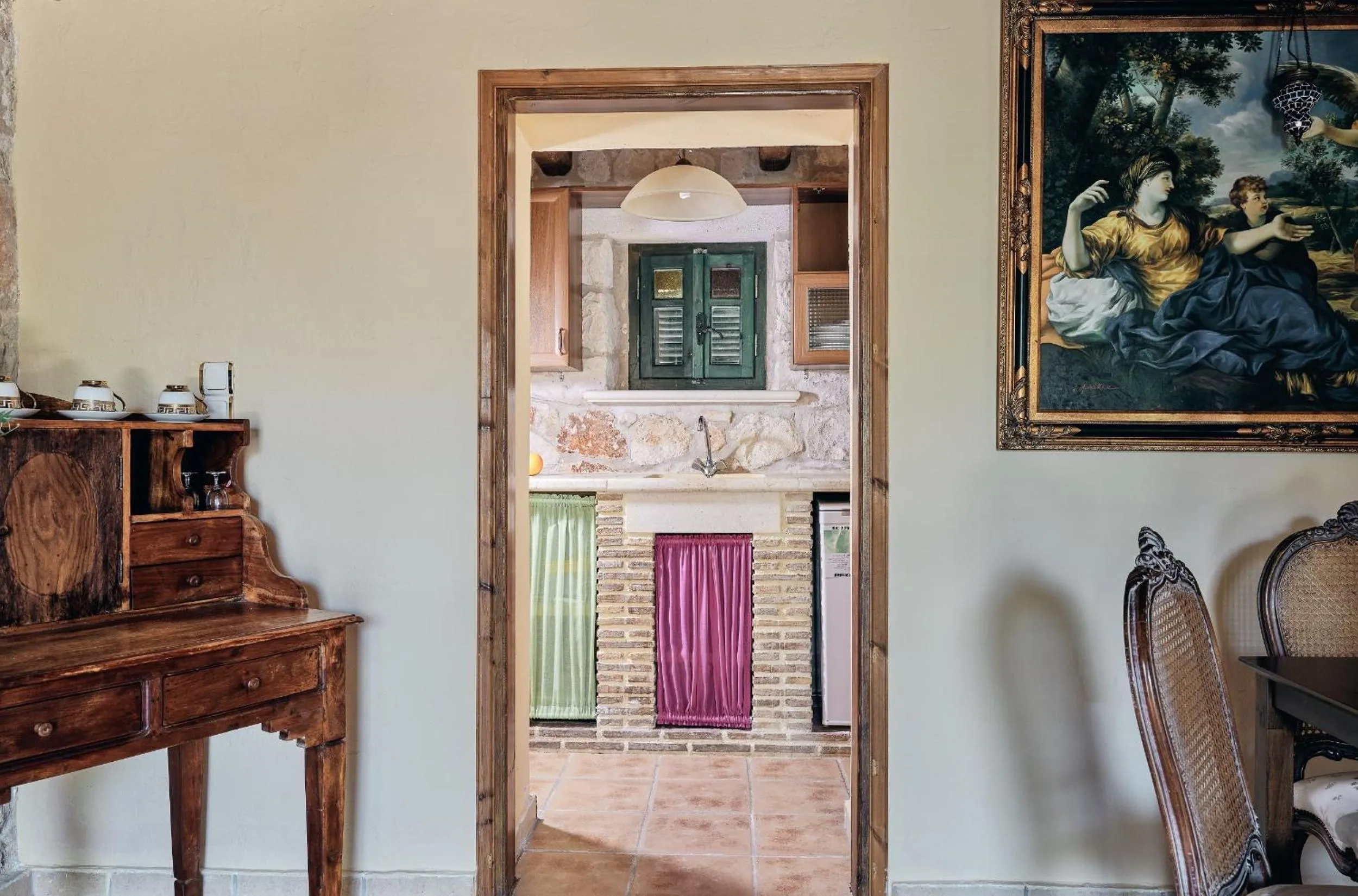 Kitchen or kitchenette in Diamond Suites