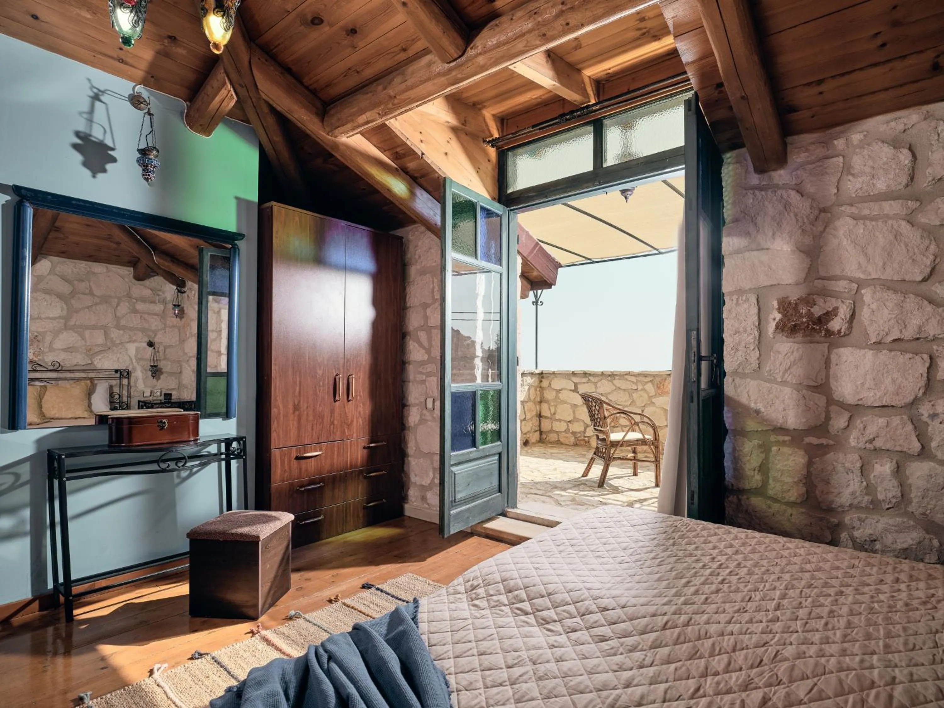 Bedroom, Bed in Diamond Suites